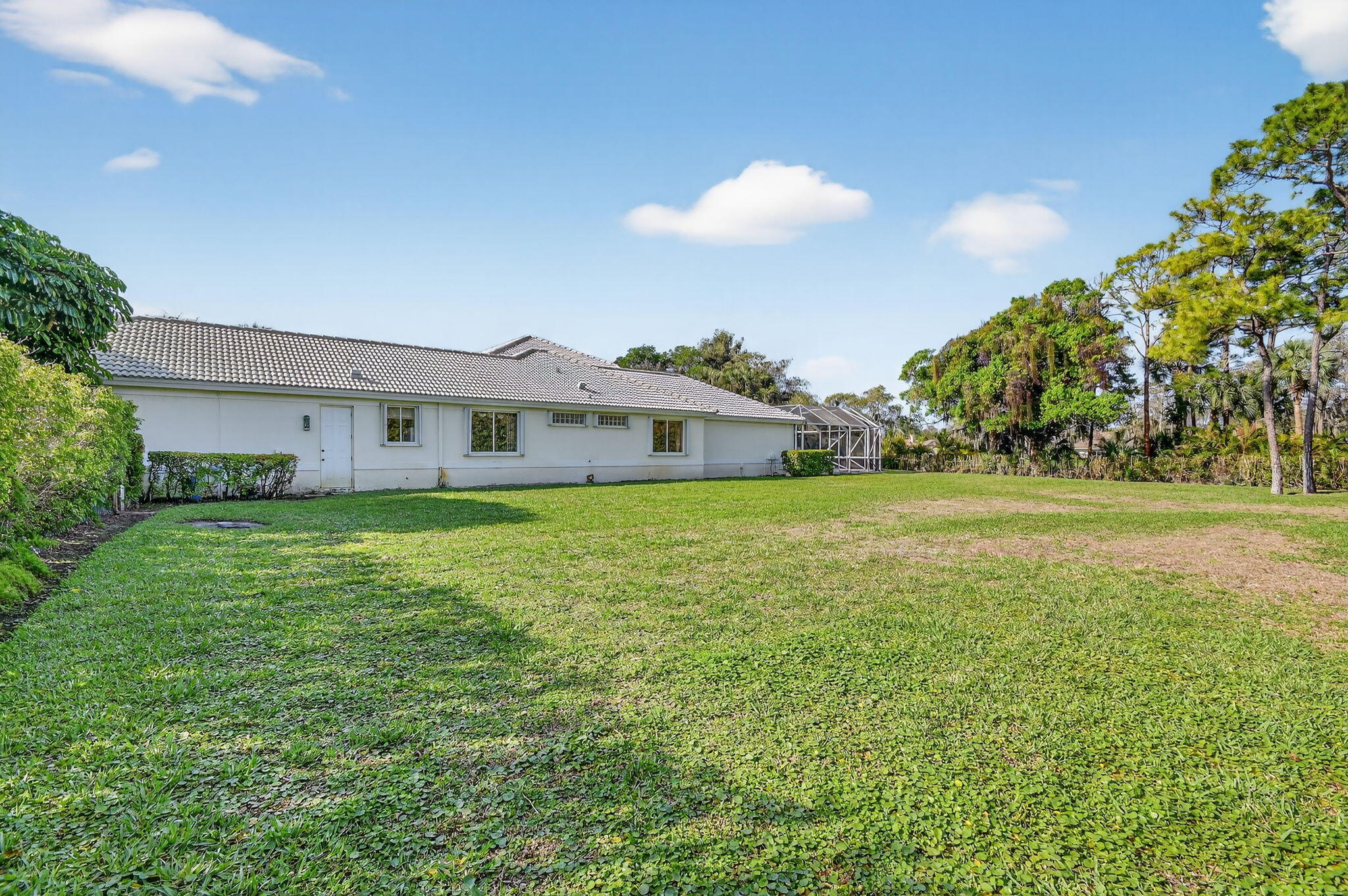 BREAKERS WEST - The Estates - Residential