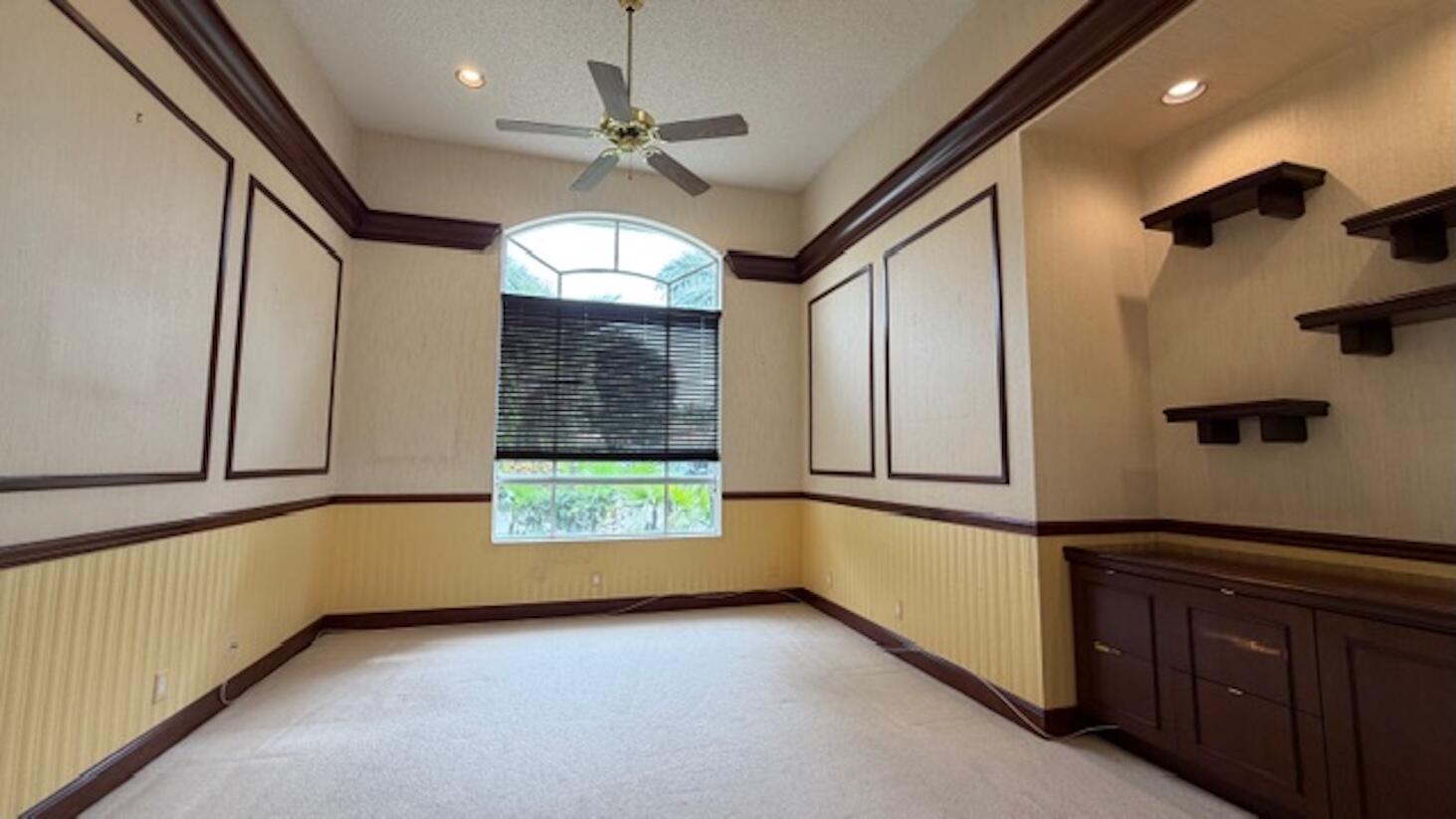 BREAKERS WEST - The Estates - Residential