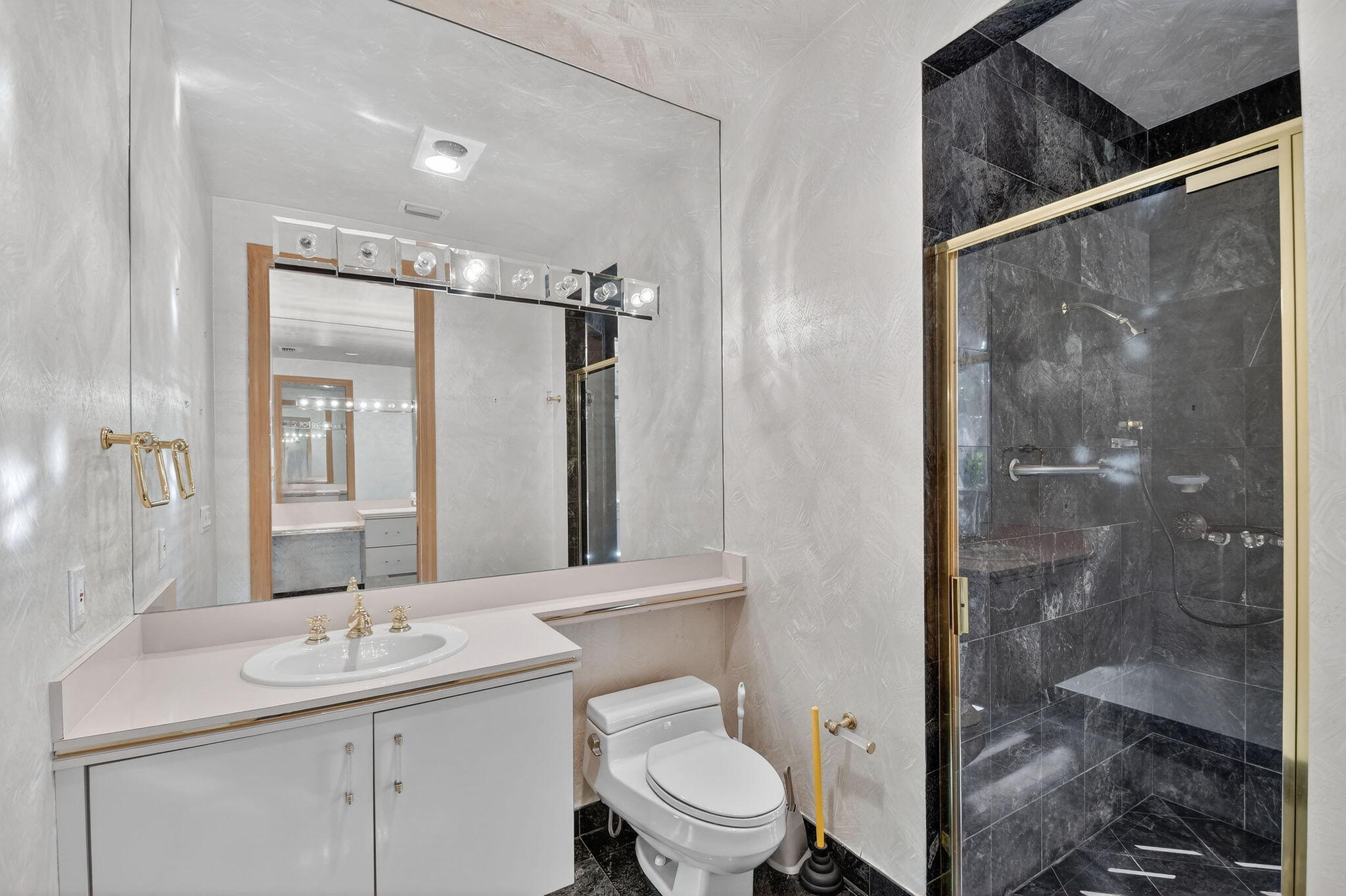 BREAKERS WEST - The Estates - Residential