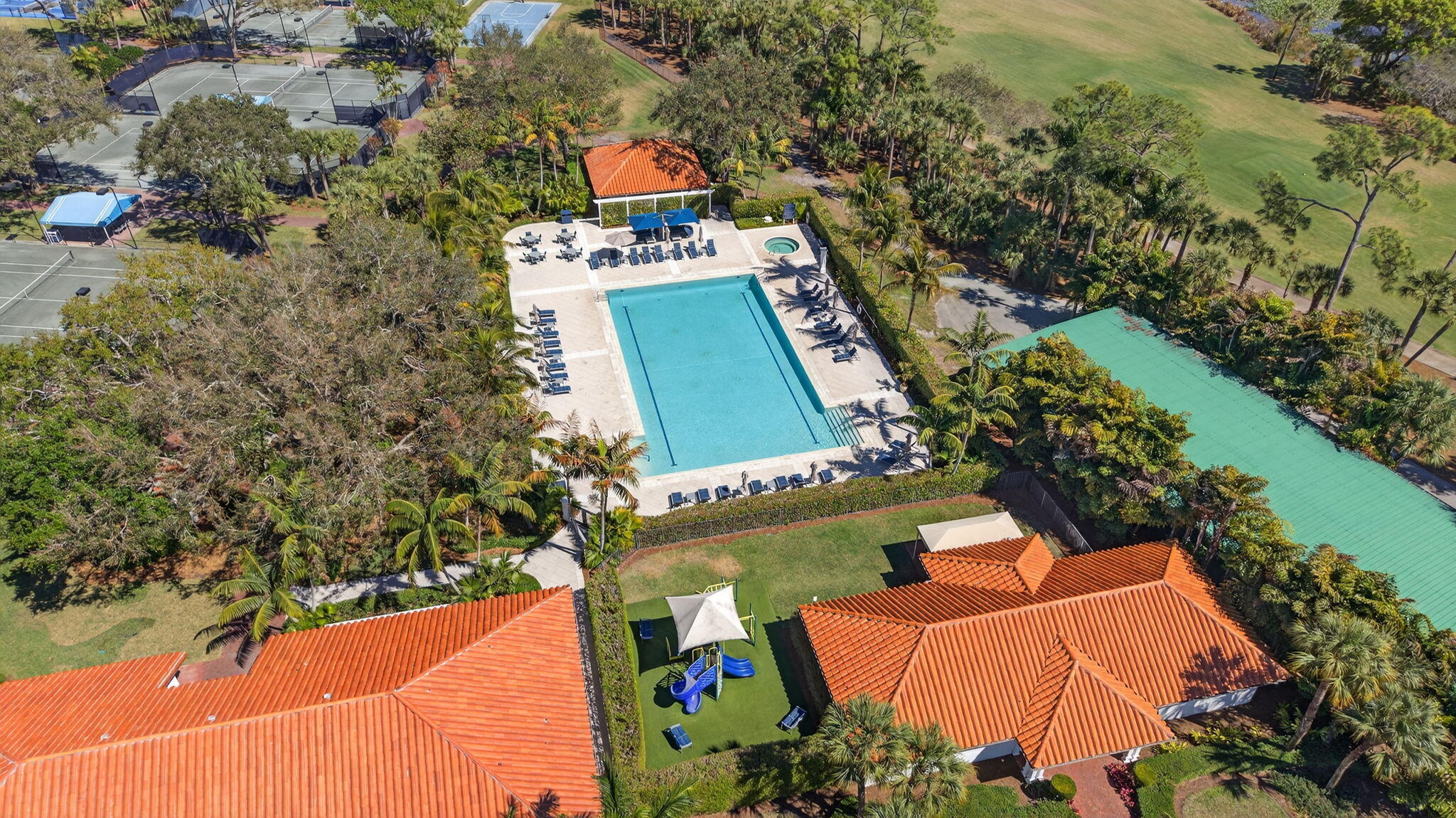 BREAKERS WEST - The Estates - Residential