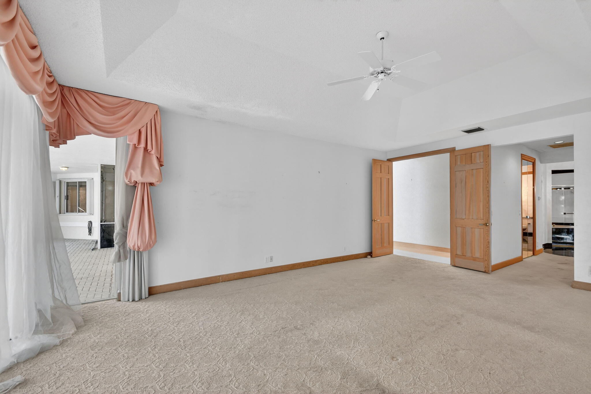 BREAKERS WEST - The Estates - Residential