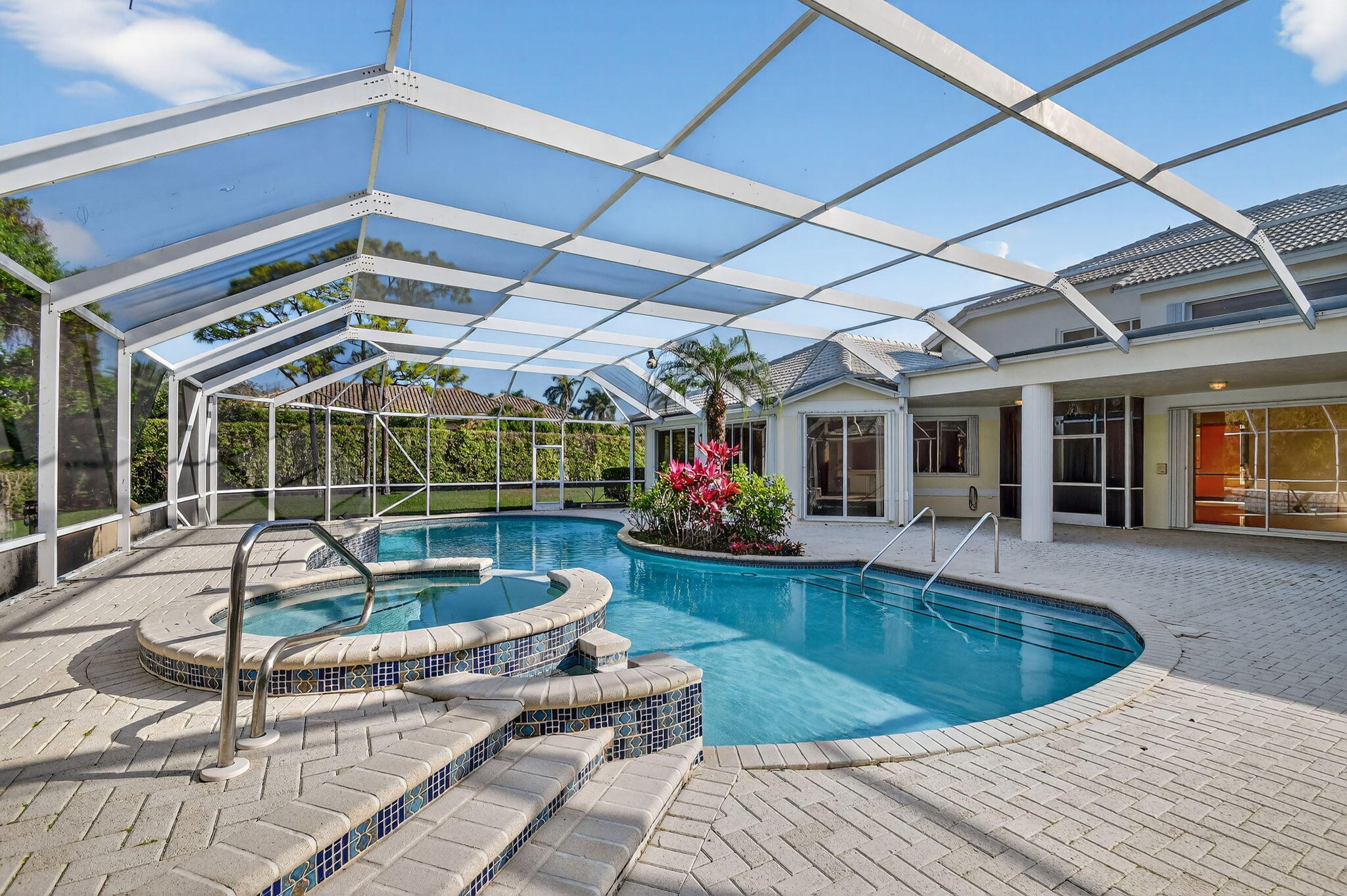 BREAKERS WEST - The Estates - Residential