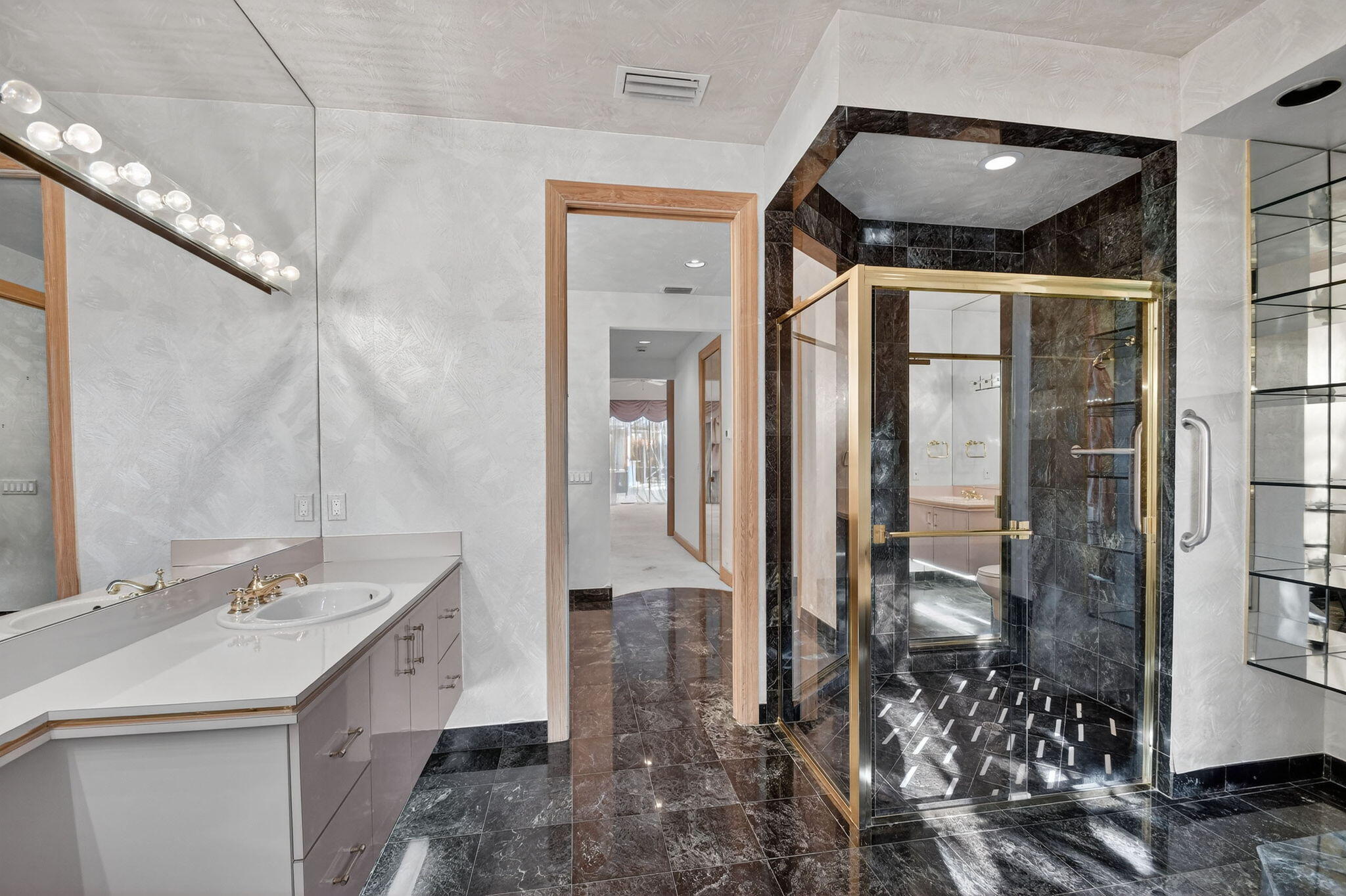 BREAKERS WEST - The Estates - Residential