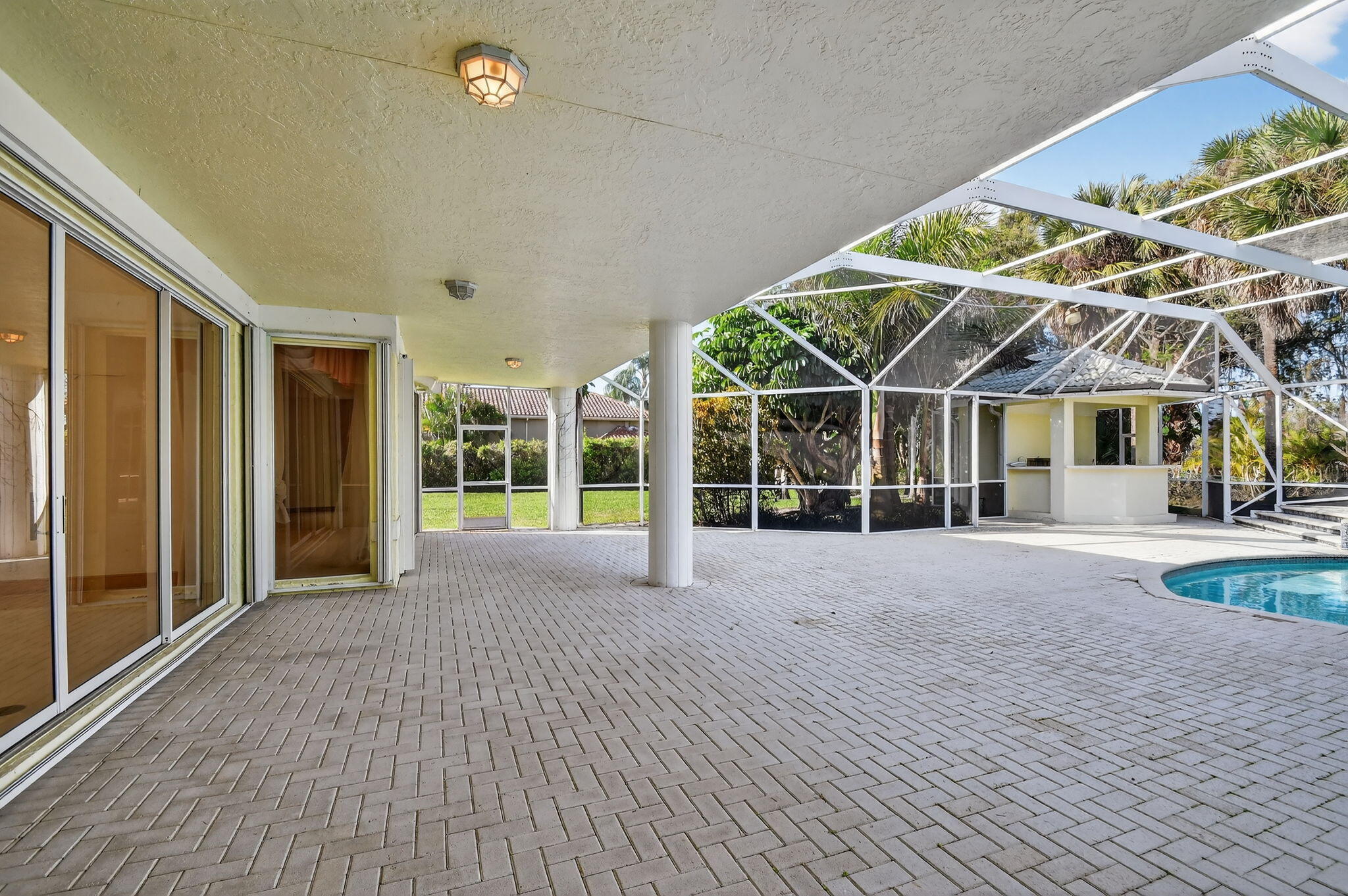 BREAKERS WEST - The Estates - Residential