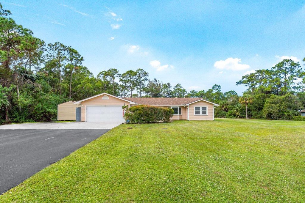 Photo of 17629 133rd Trail N, Jupiter, FL 33478 (MLS # R10940493)