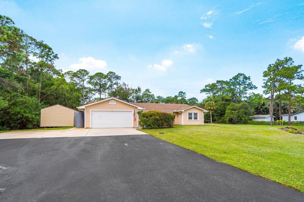 Photo of 17629 133rd Trail N, Jupiter, FL 33478 (MLS # R10940493)