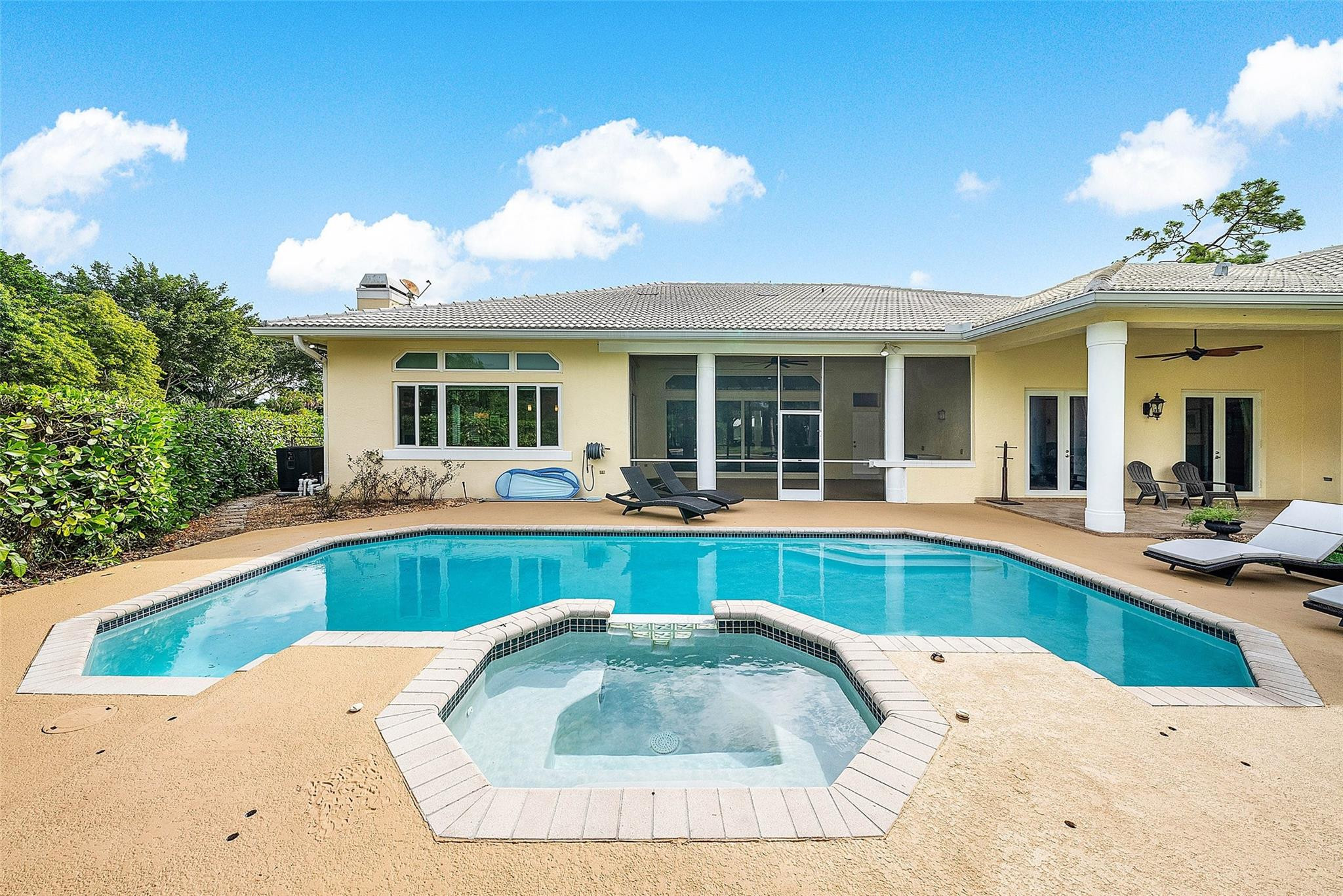 Pine Tree Estates - Residential