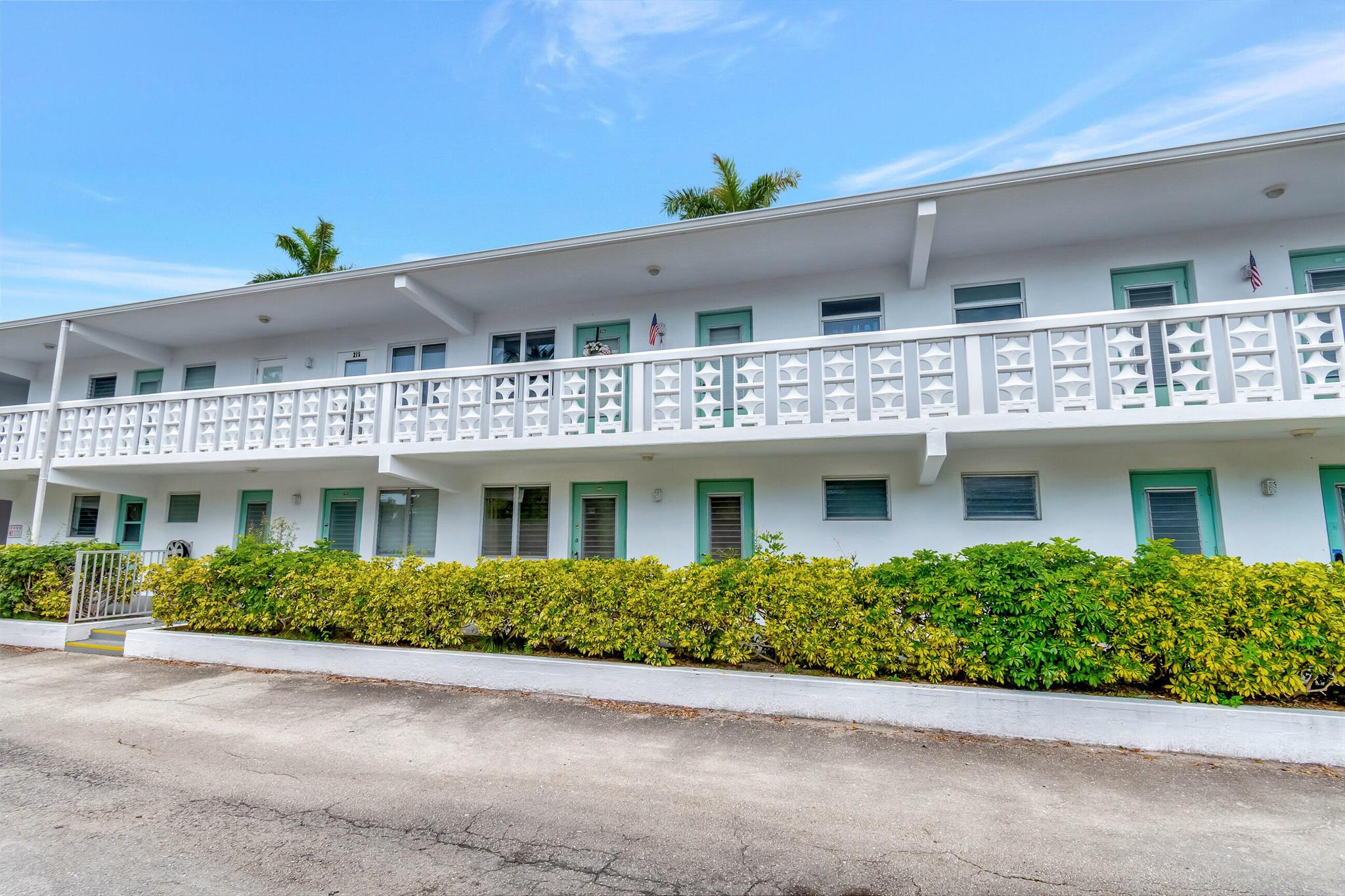 2161 NE 42nd Court 116