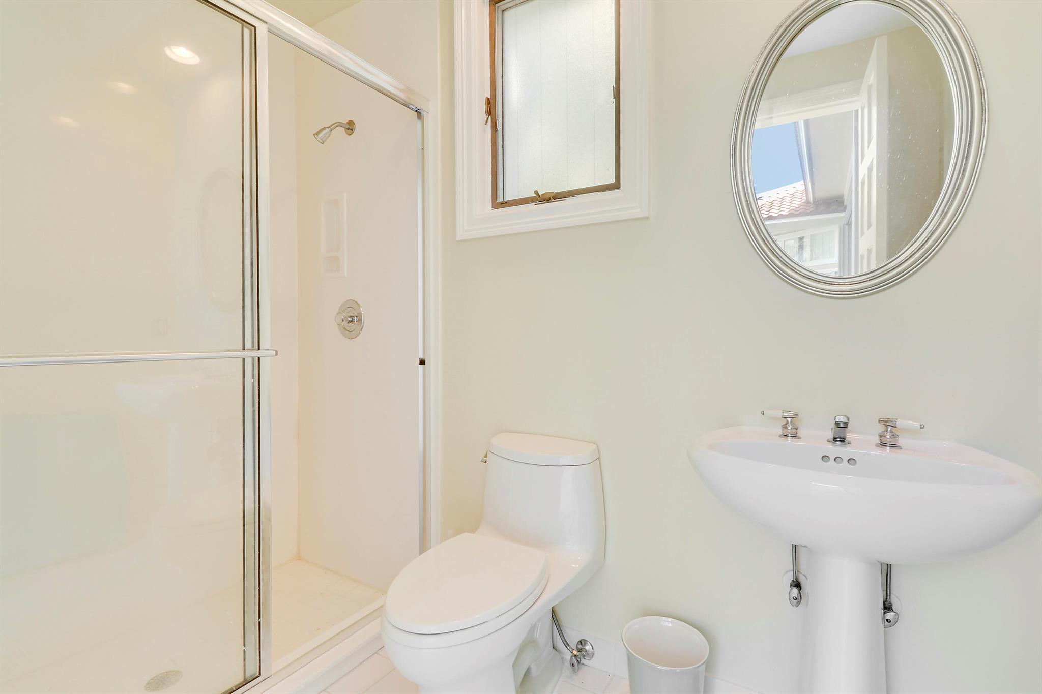 SAILFISH POINT - Residential