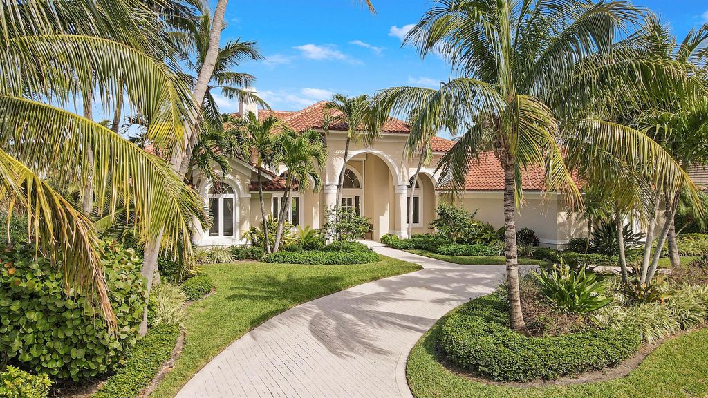 Photo of 6841 SE Harbor Circle, Stuart, FL 34996 (MLS # R10960448)