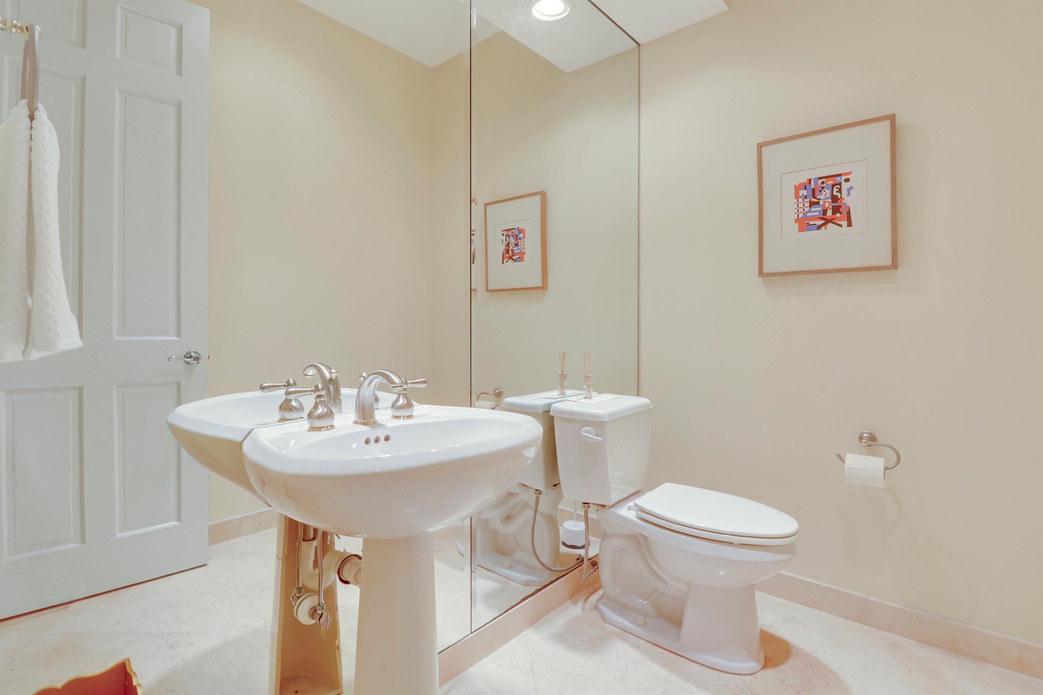 SAILFISH POINT - Residential