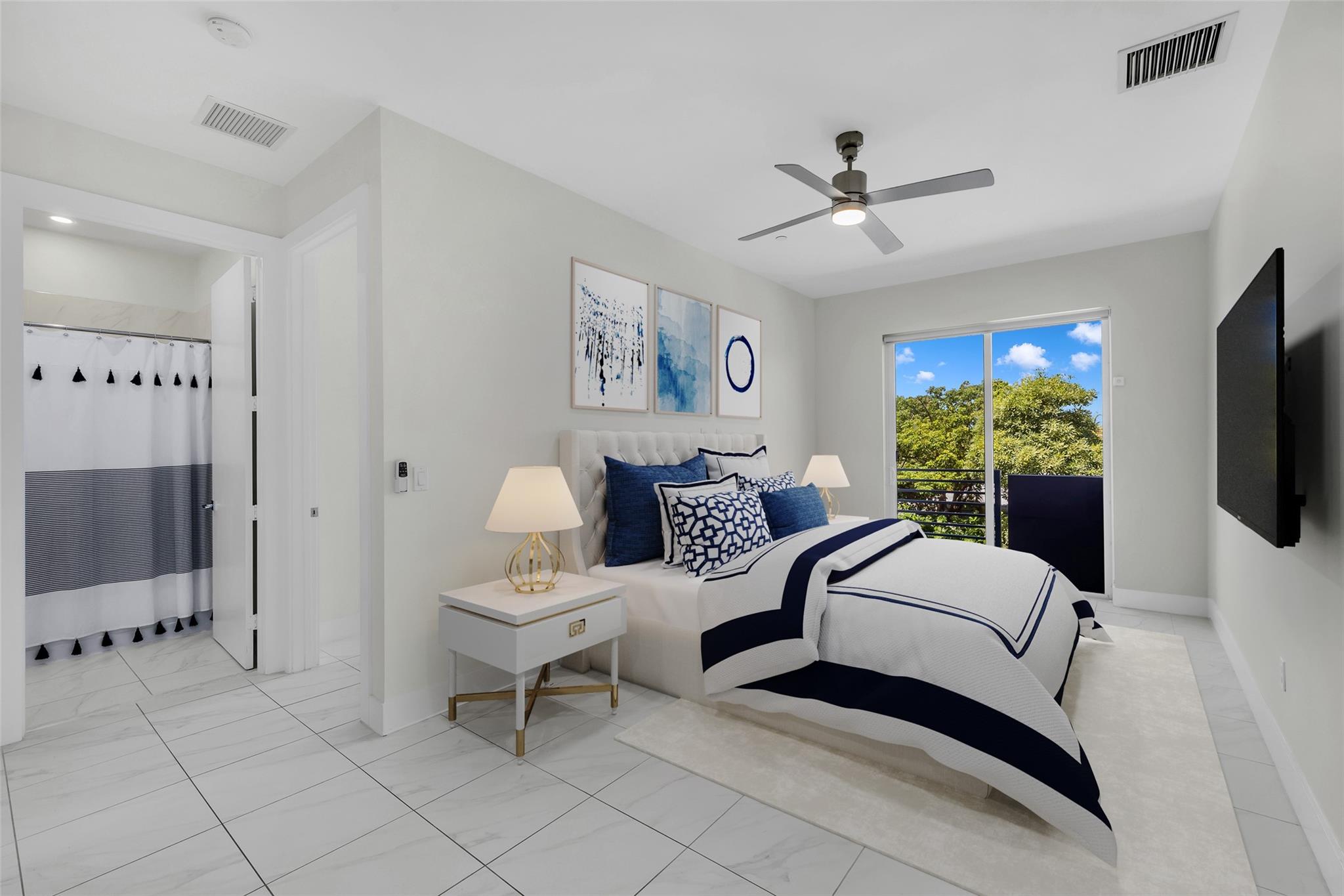 1025 NE 18th Ave 103