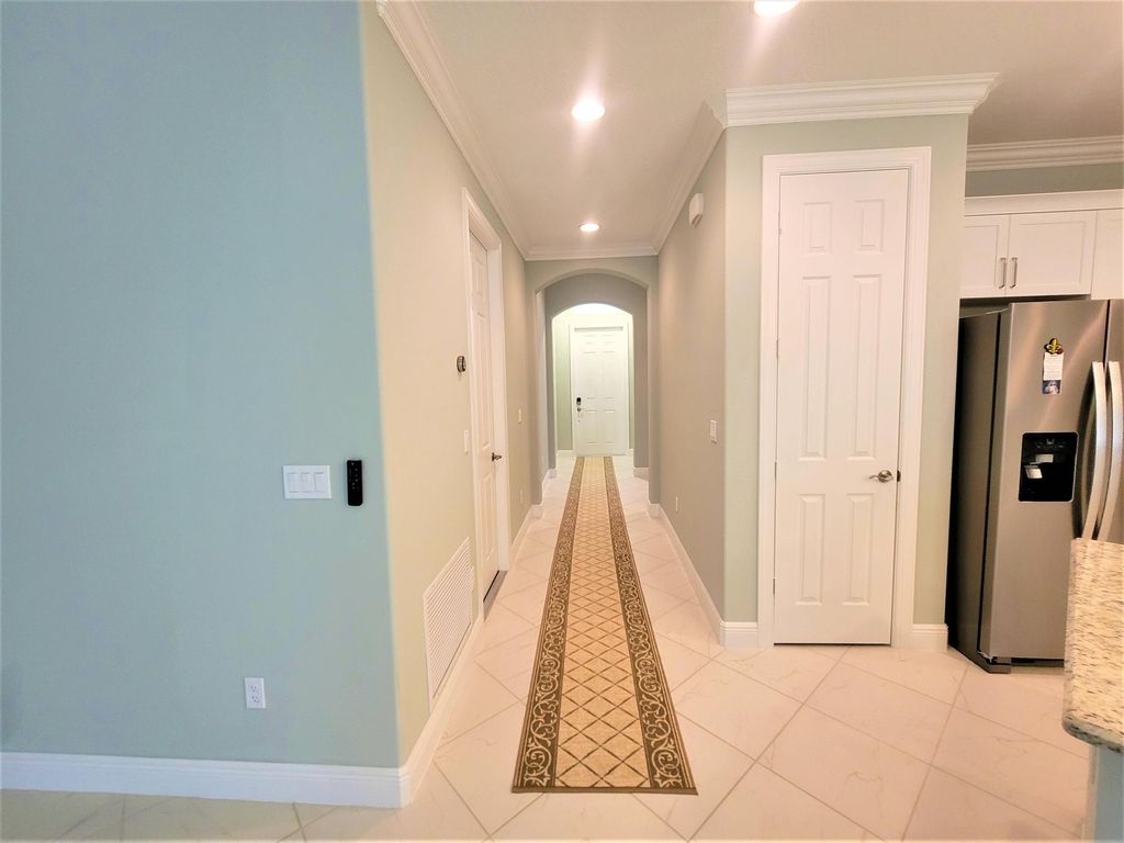 Photo of 2518 Bella Vista Circle, Vero Beach, FL 32966 (MLS # R10984936)