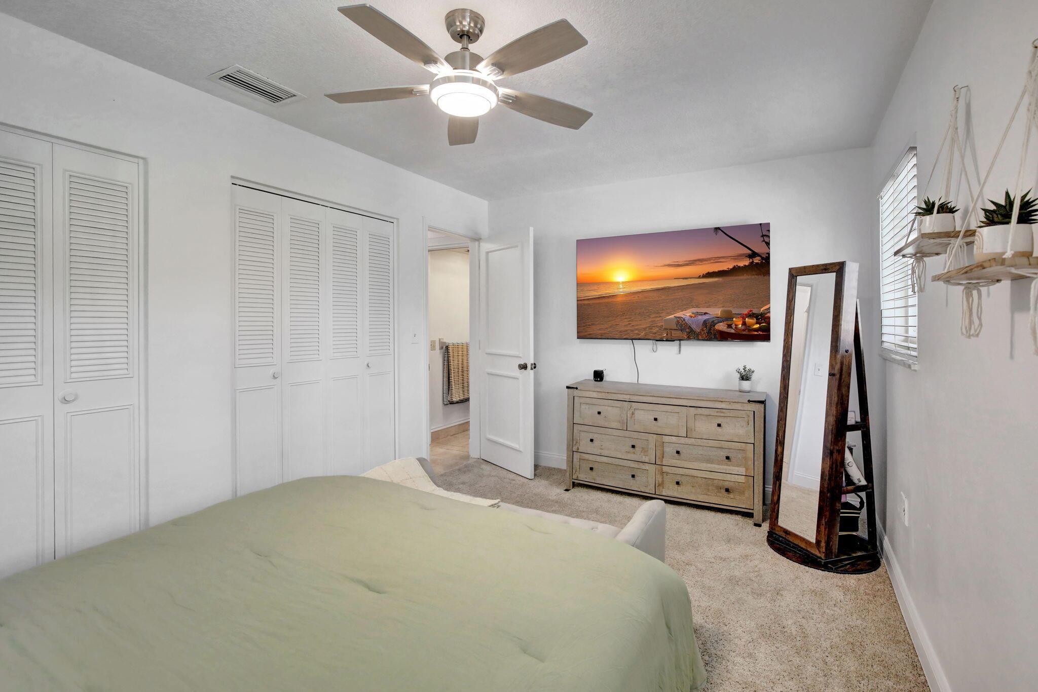 MIRROR LAKE ESTATES SEC F - Residential