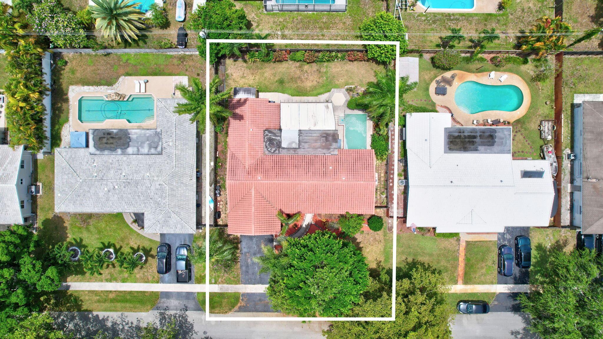 MIRROR LAKE ESTATES SEC F - Residential