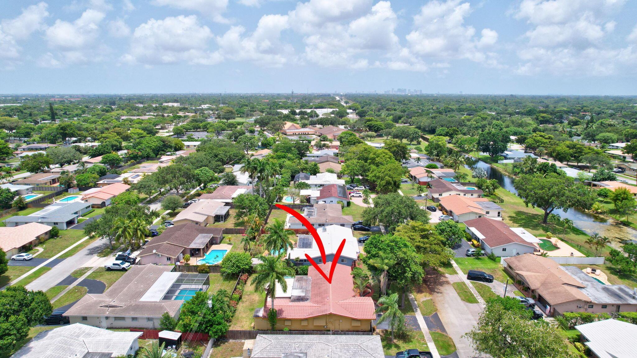 MIRROR LAKE ESTATES SEC F - Residential