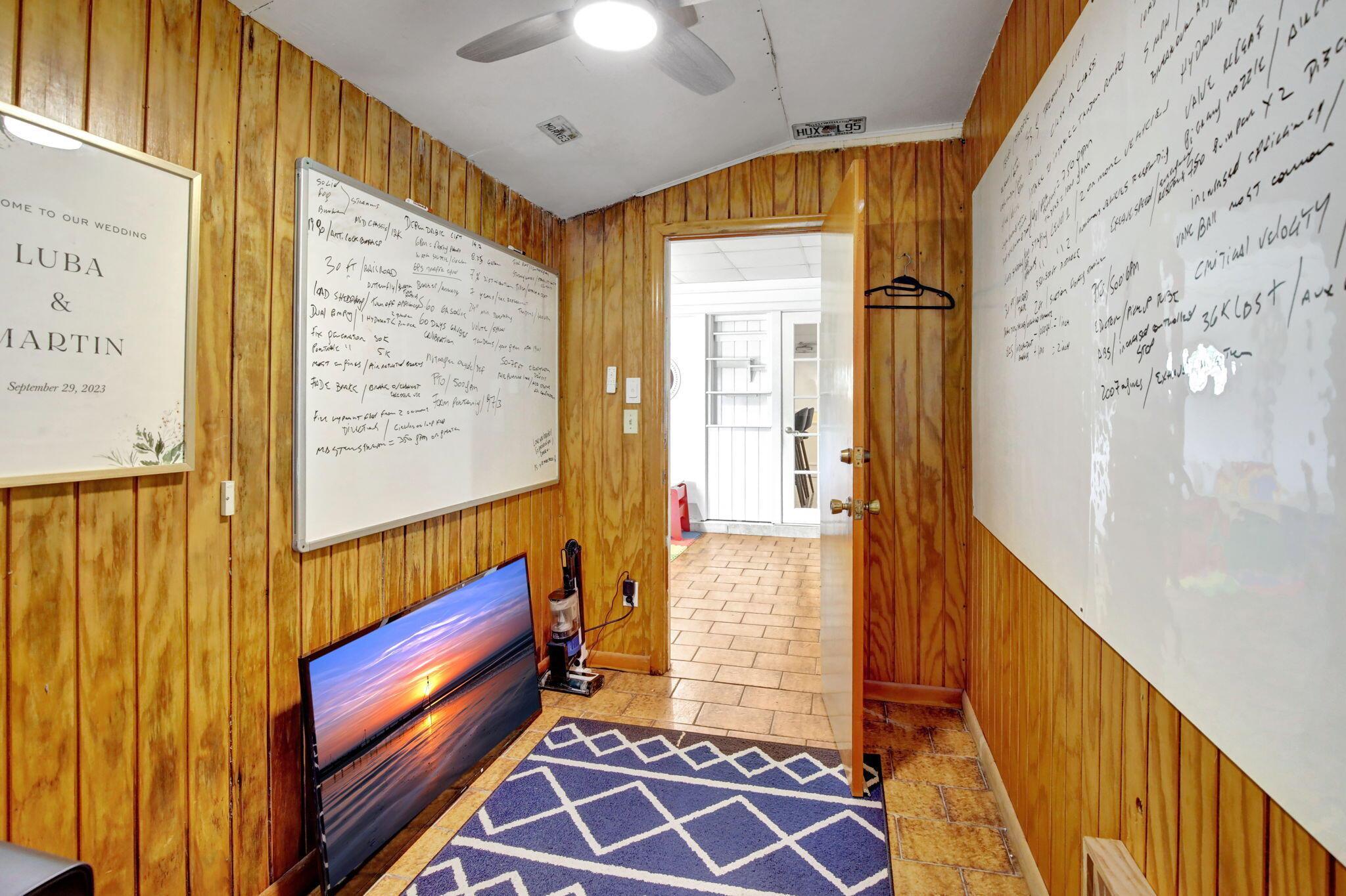MIRROR LAKE ESTATES SEC F - Residential