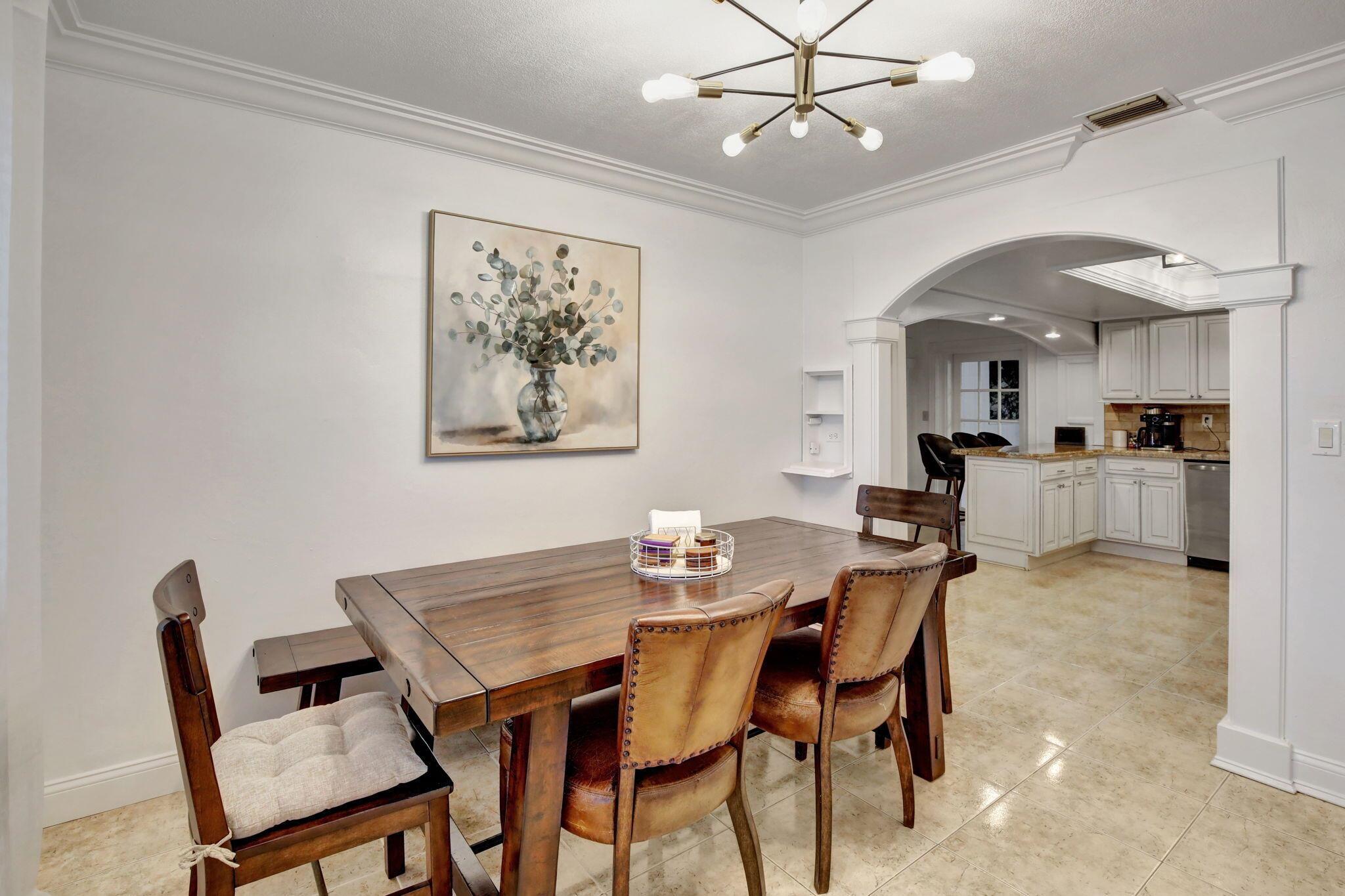 MIRROR LAKE ESTATES SEC F - Residential
