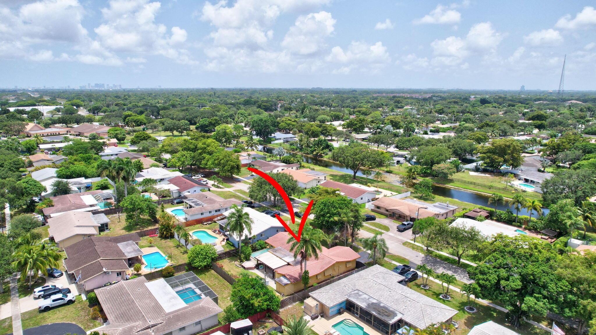 MIRROR LAKE ESTATES SEC F - Residential