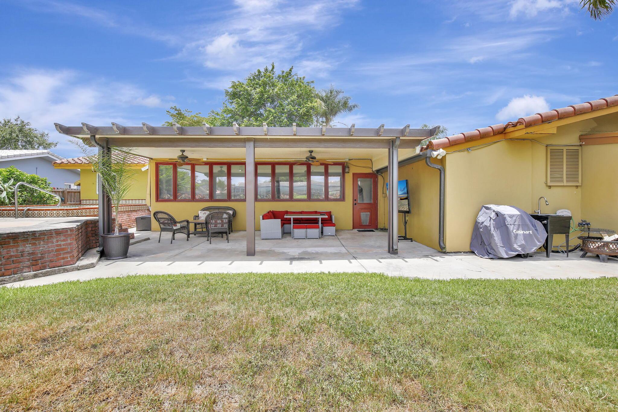 MIRROR LAKE ESTATES SEC F - Residential