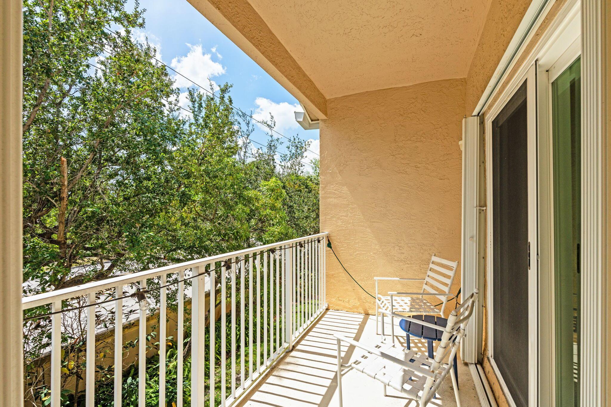 TEQUESTA TRACE - Residential Lease
