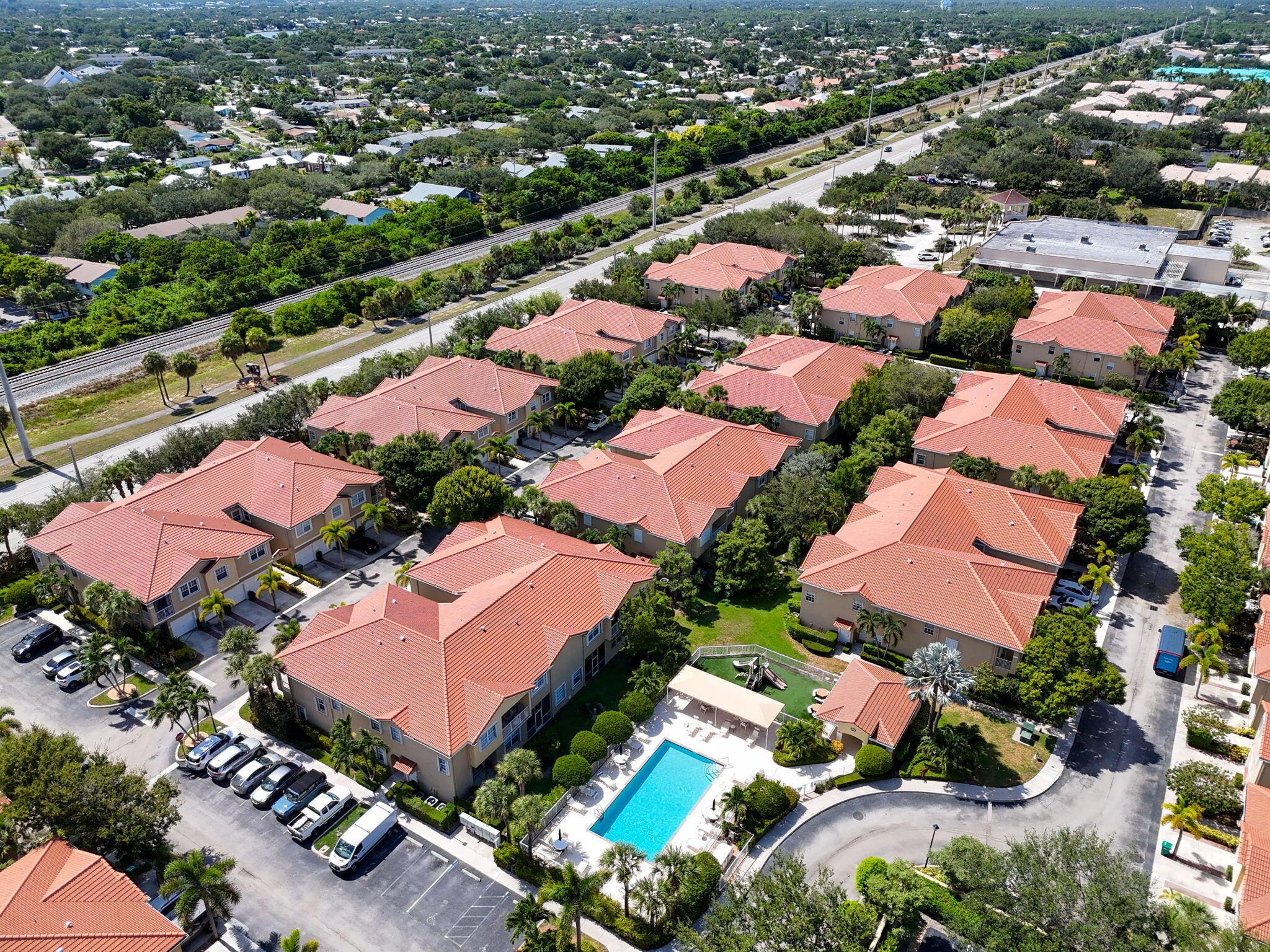 TEQUESTA TRACE - Residential Lease