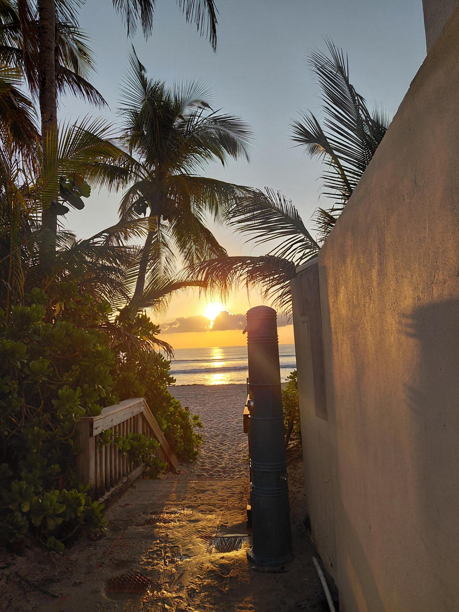 ASHLEIGH HOUSE CONDO - Residential