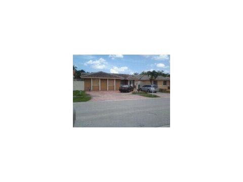 5843 SW 149 Avenue Miami FL 33193