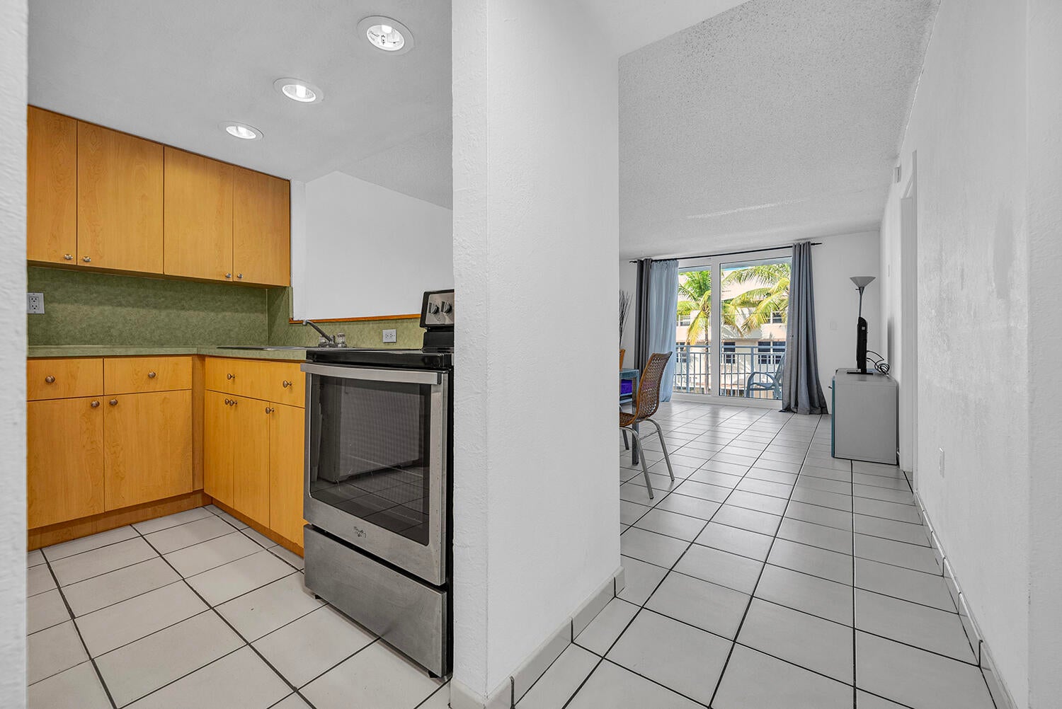 345 Ocean Drive 301