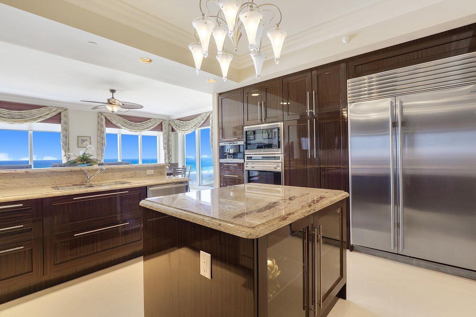 Ritz Carlton Residences a - Residential