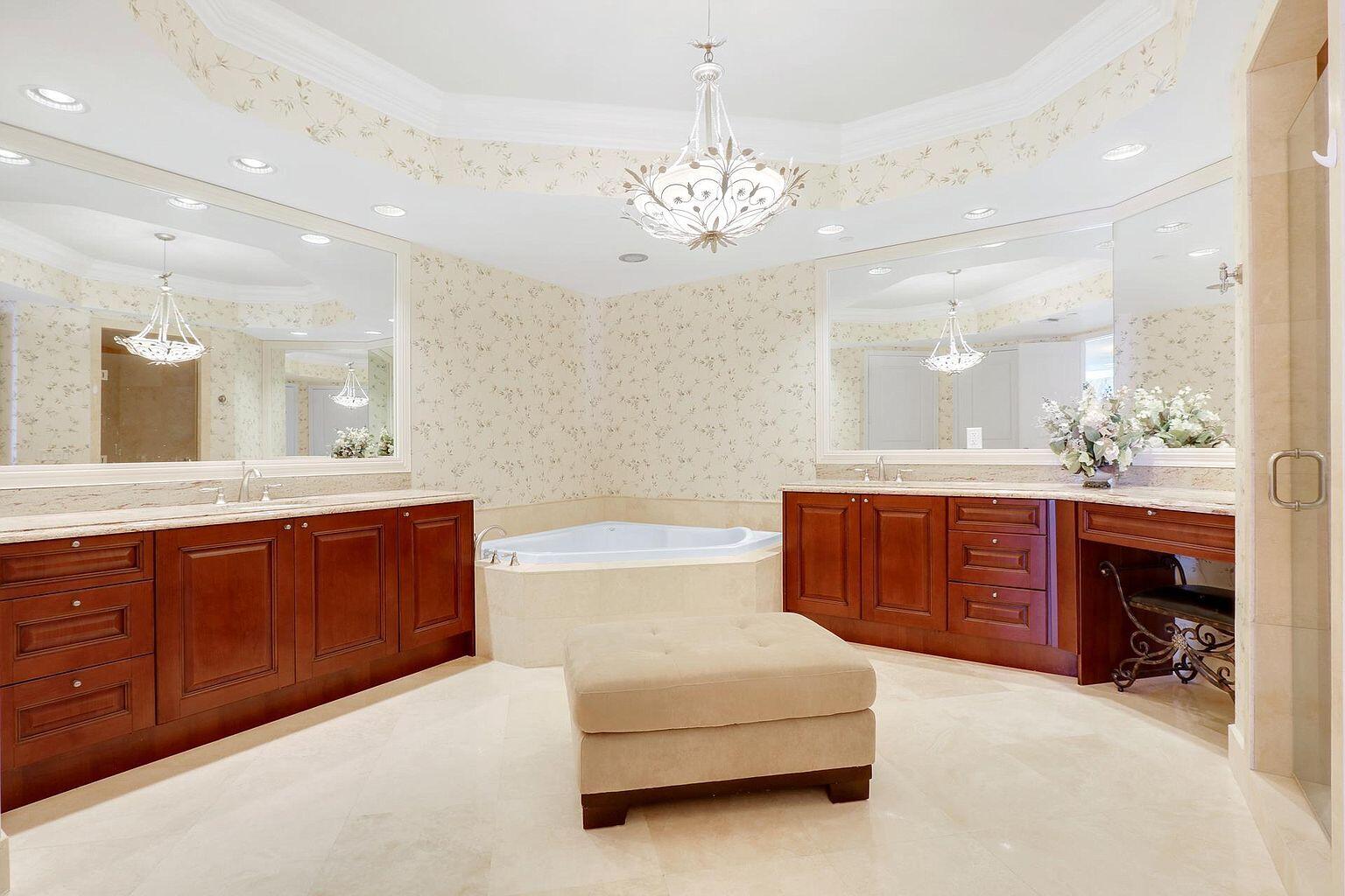 Ritz Carlton Residences a - Residential