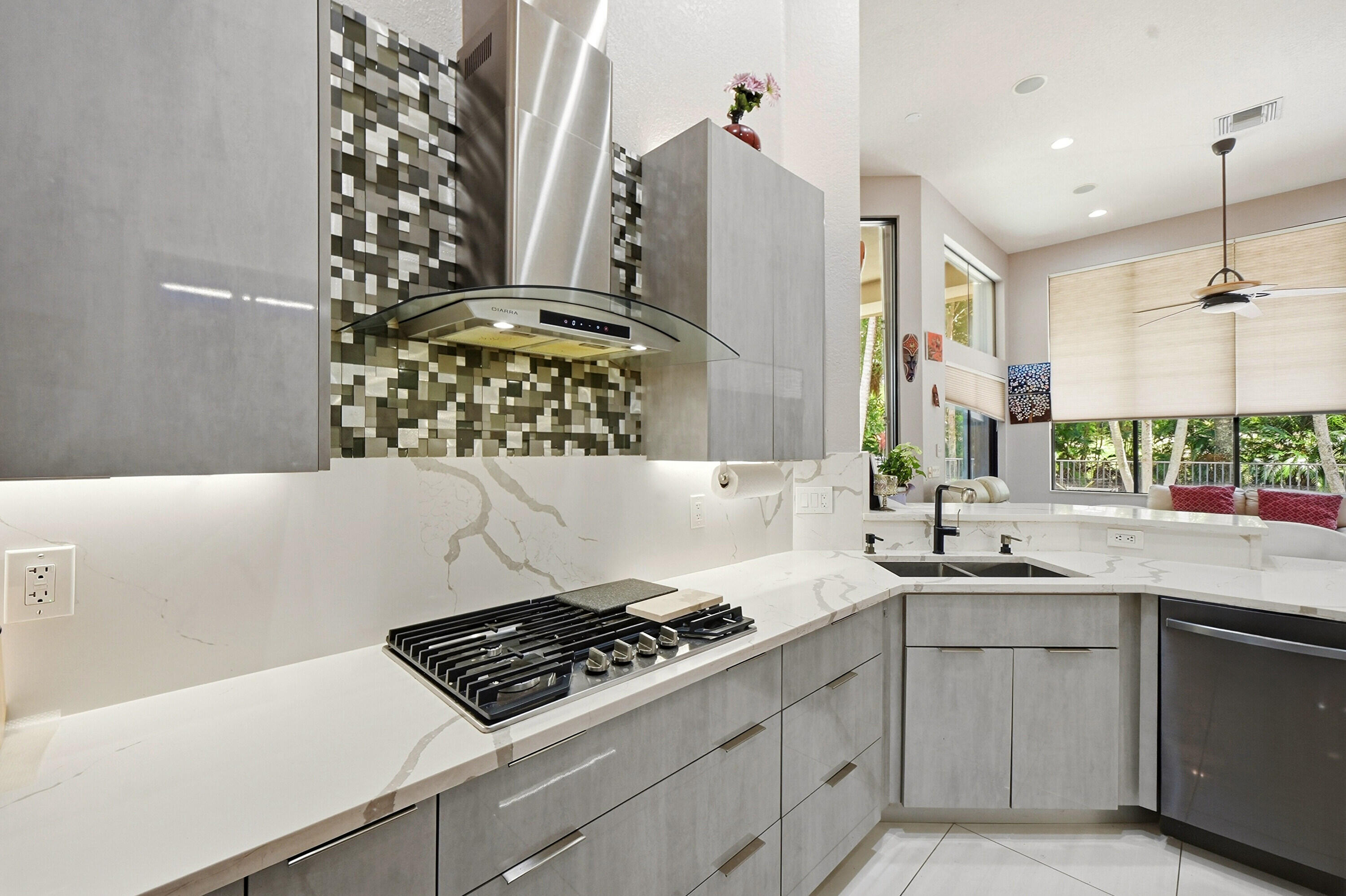 VERSAILLES PUD - Residential