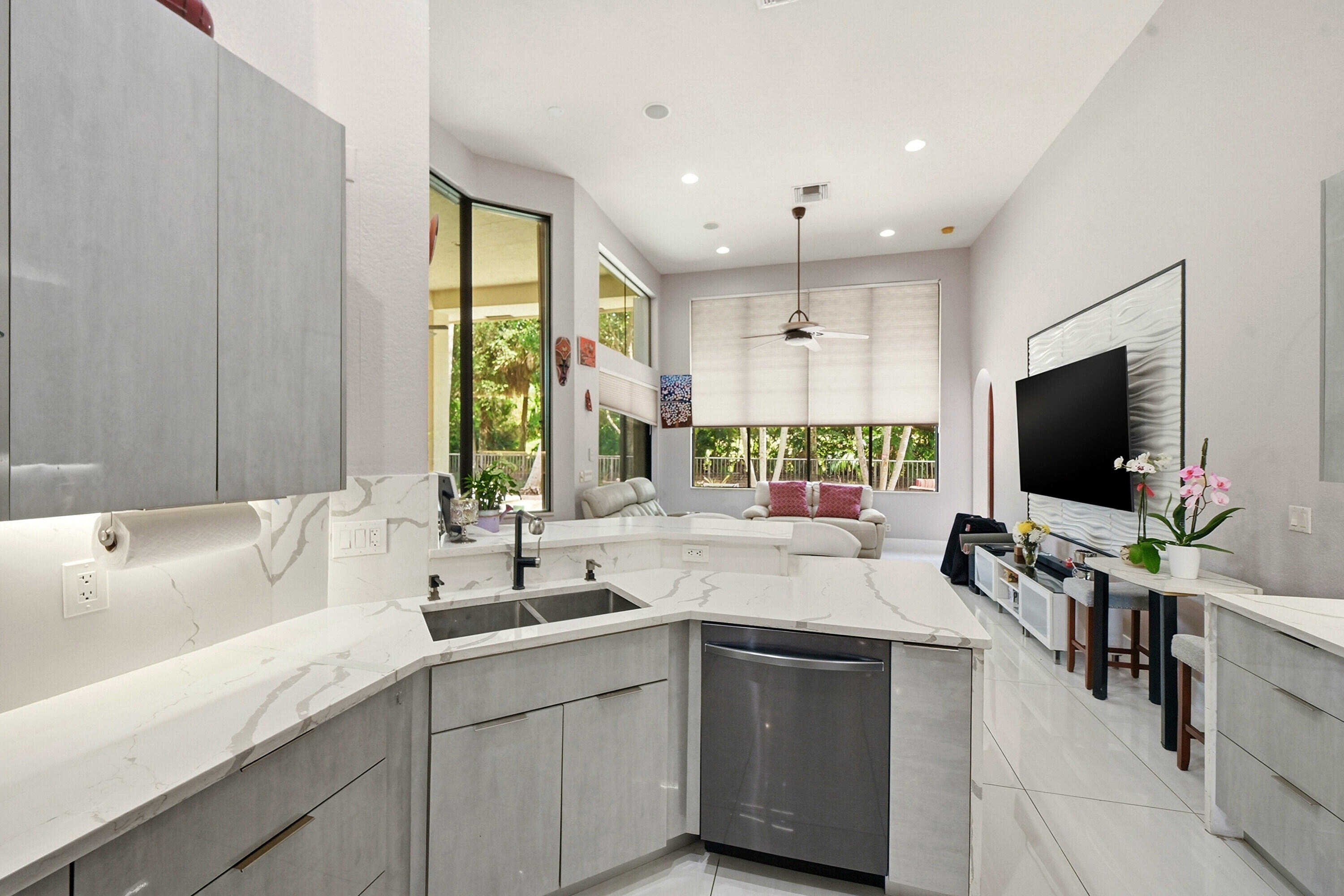VERSAILLES PUD - Residential