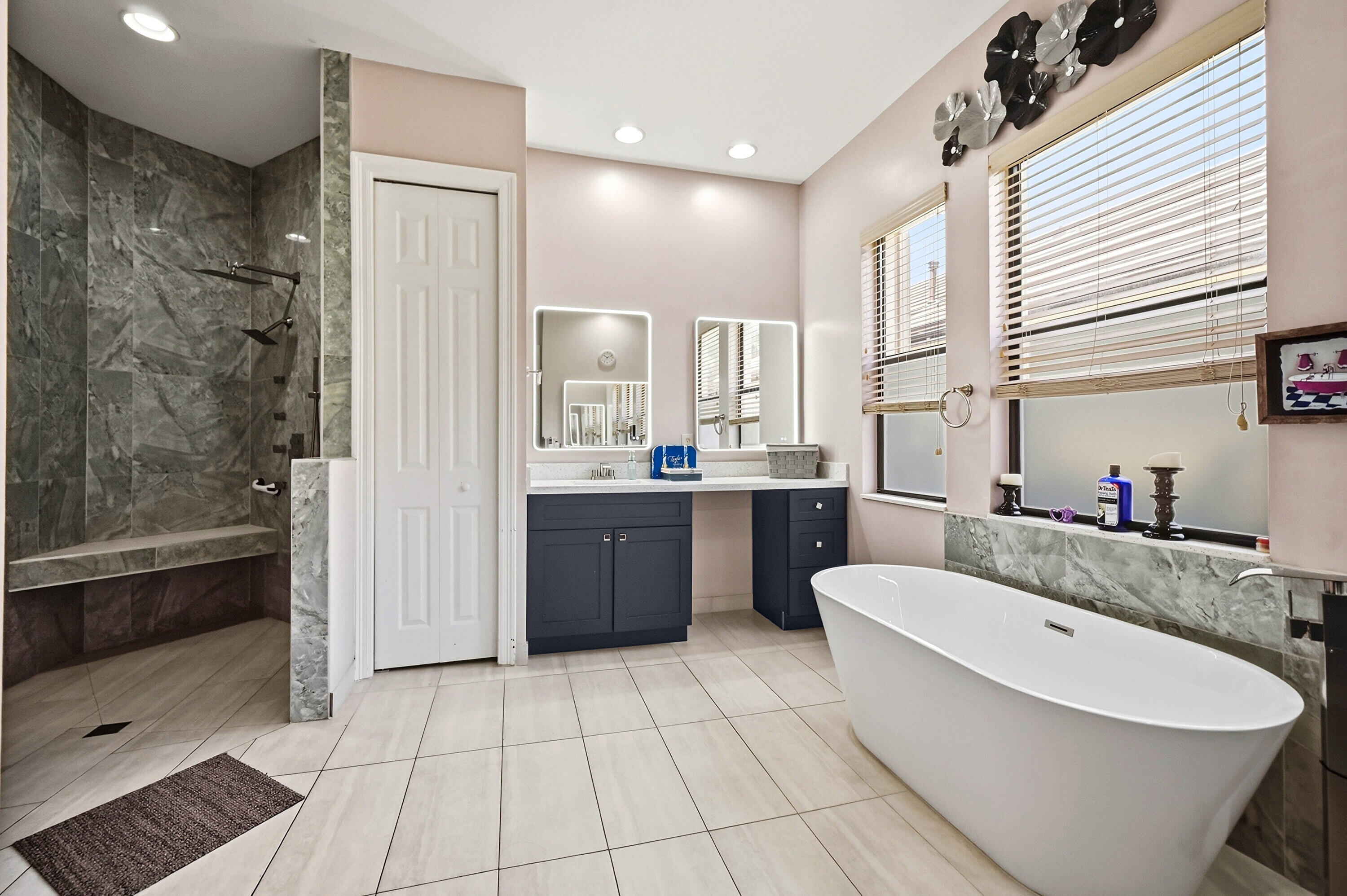 VERSAILLES PUD - Residential