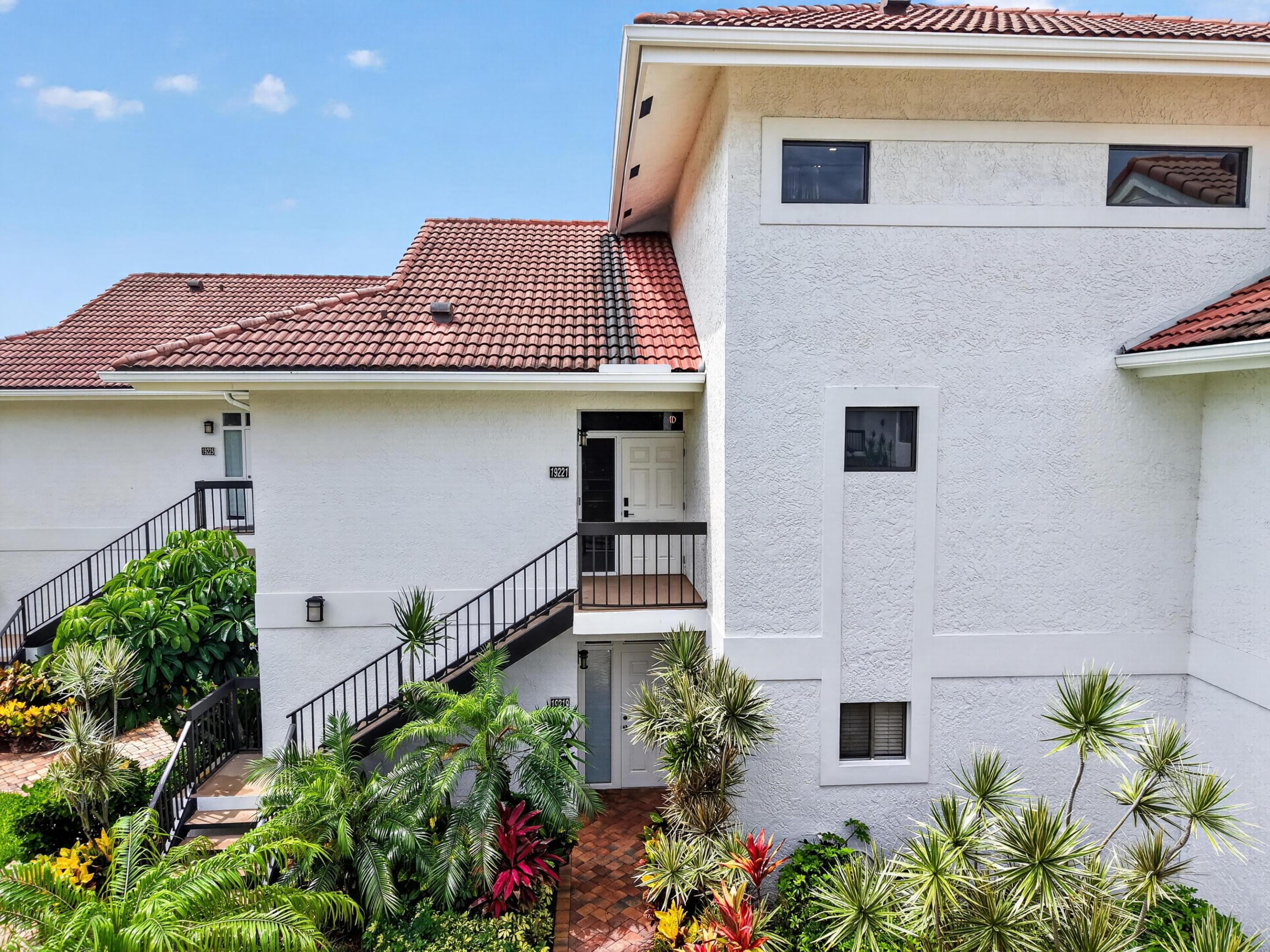 SABAL LAKE - Residential