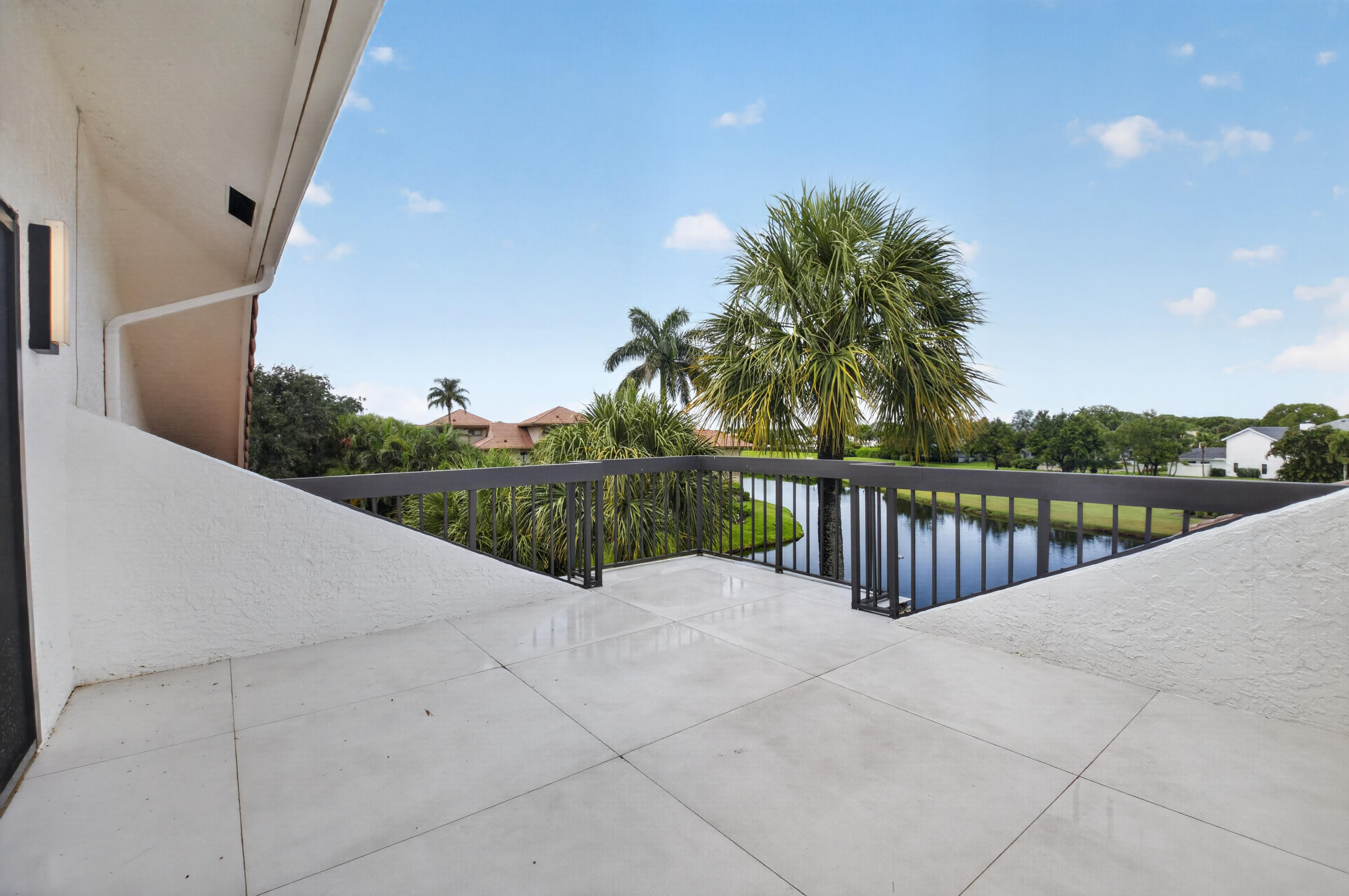 SABAL LAKE - Residential