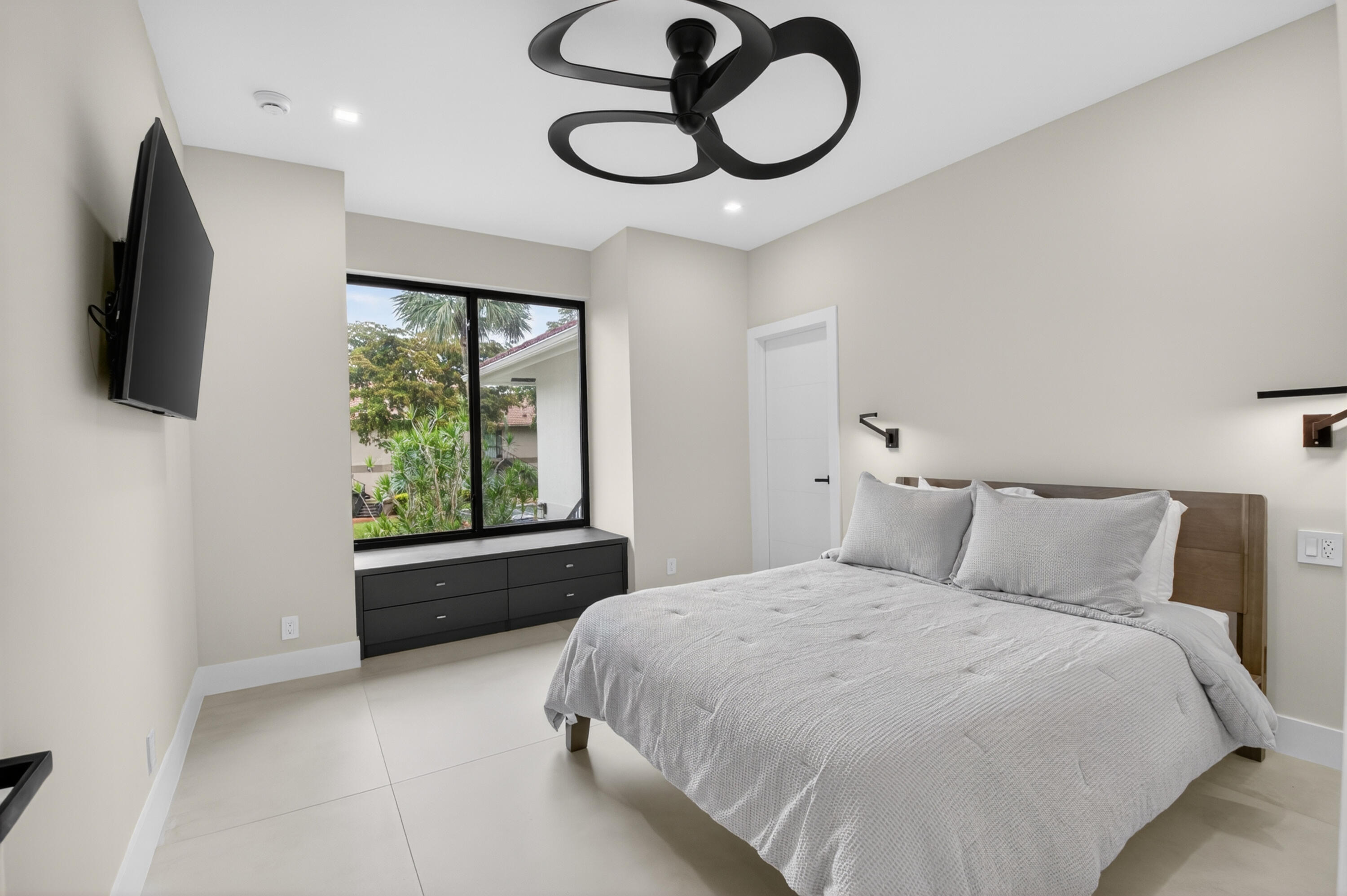 SABAL LAKE - Residential