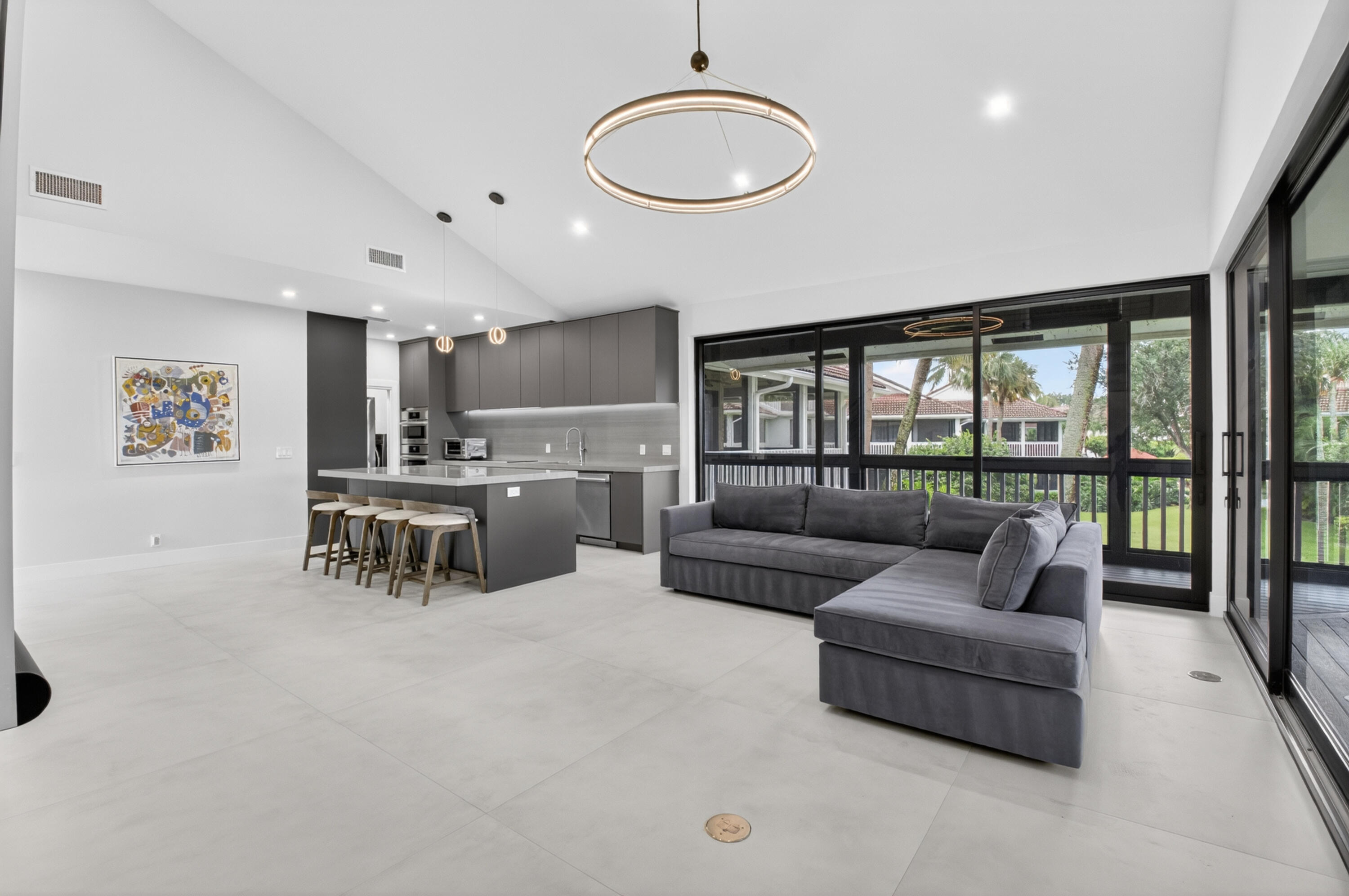 SABAL LAKE - Residential