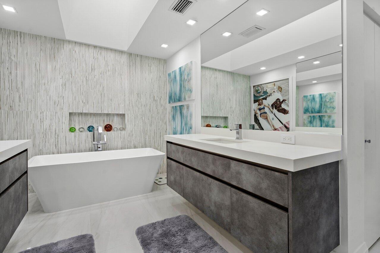 BOCA MARINA - Residential