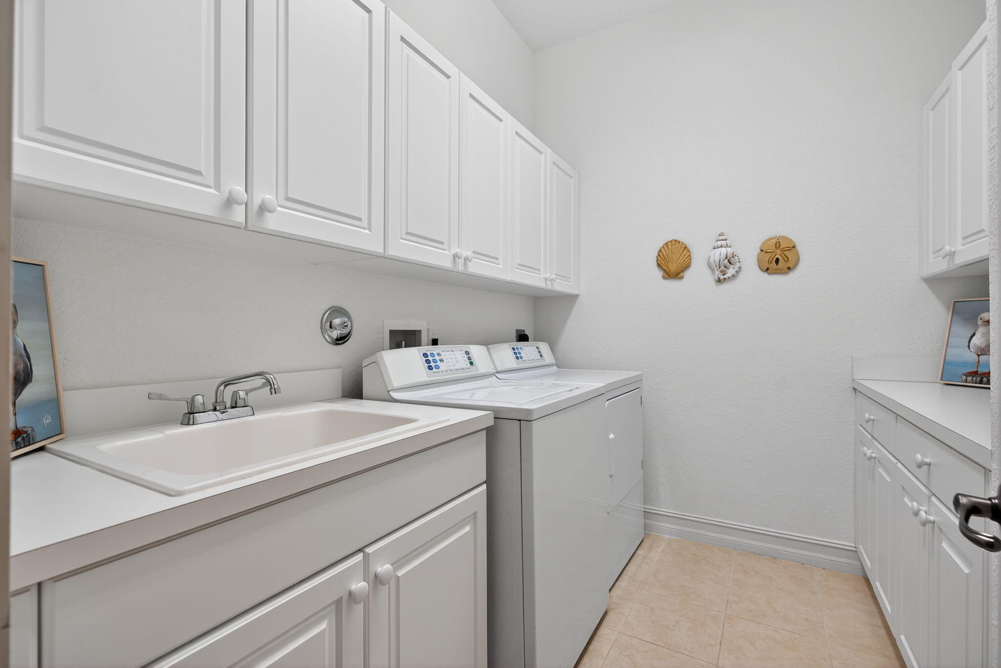 DOCKSIDE AT JUPITER HARBOUR - Residential Lease