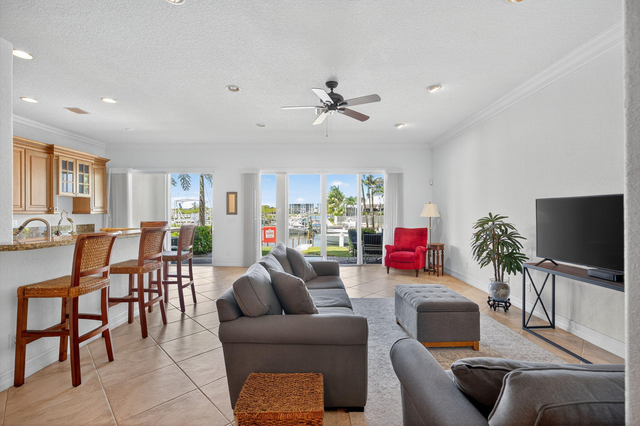 DOCKSIDE AT JUPITER HARBOUR - Residential Lease