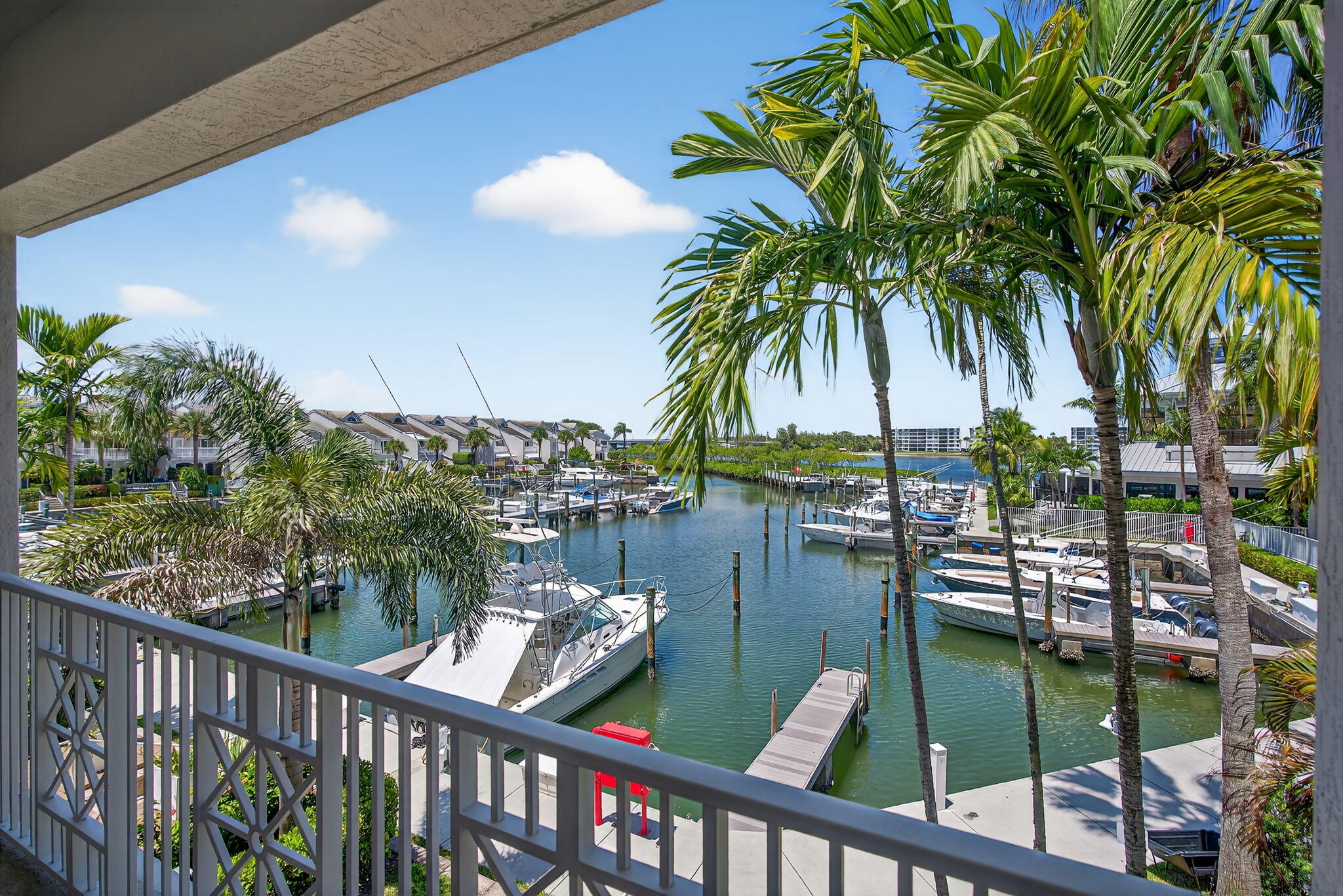 DOCKSIDE AT JUPITER HARBOUR - Residential Lease