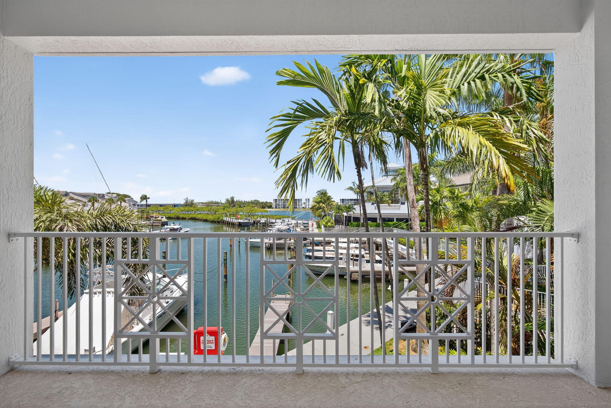 DOCKSIDE AT JUPITER HARBOUR - Residential Lease