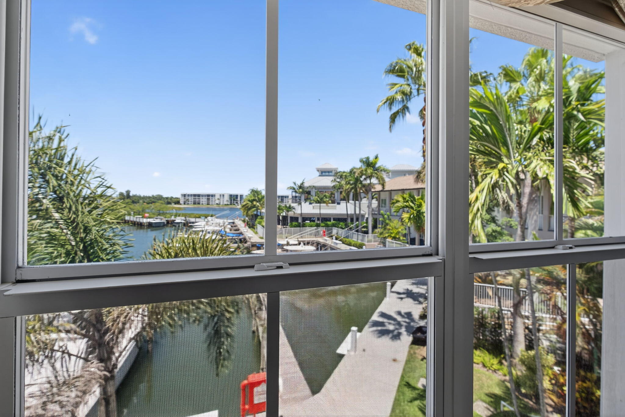DOCKSIDE AT JUPITER HARBOUR - Residential Lease