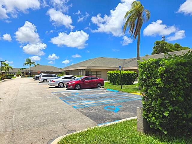 EXECUTIVE SQUARE PLAZA CO - Commercial Lease