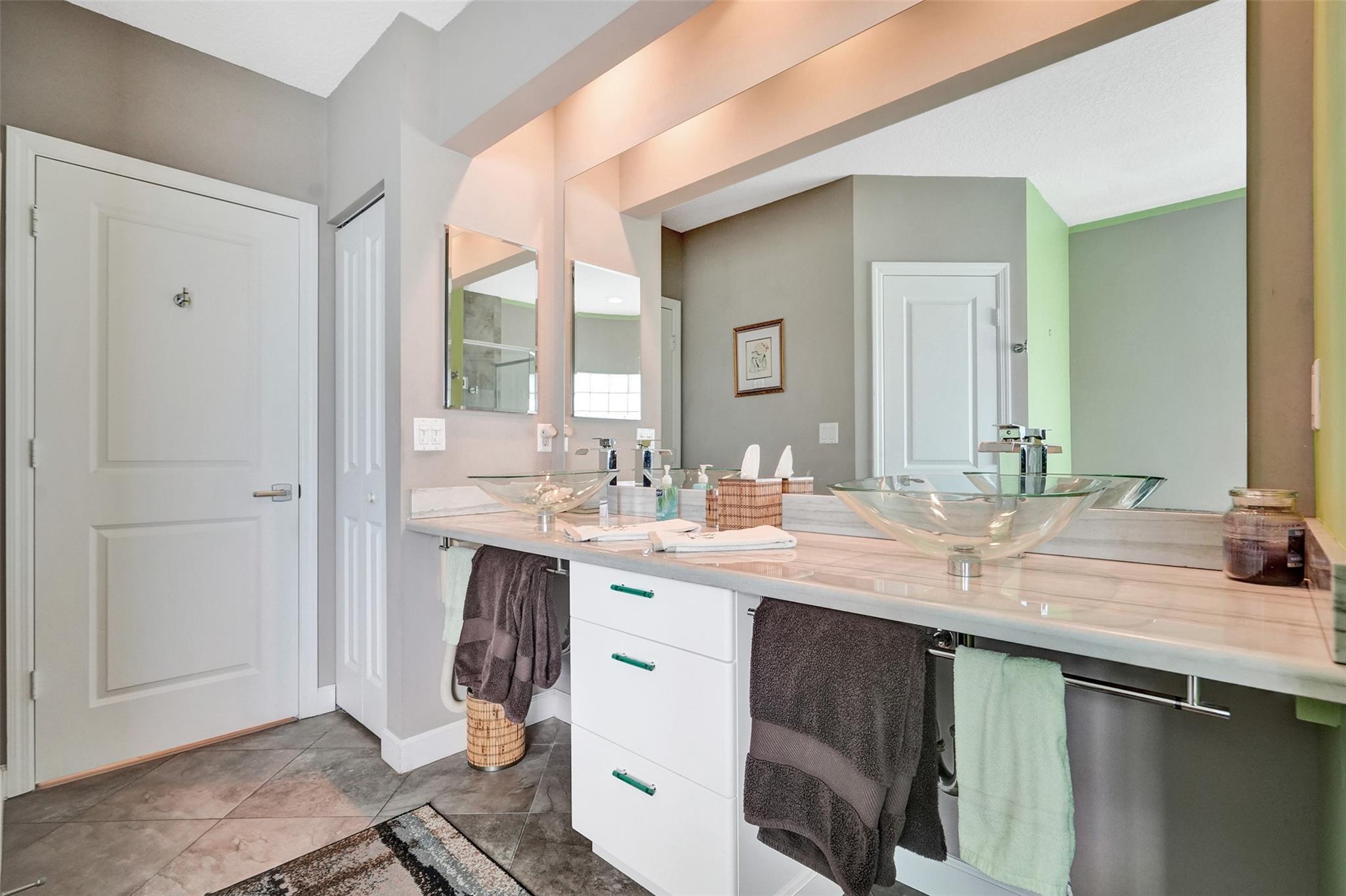 Hillbrook 30-4 B - Residential