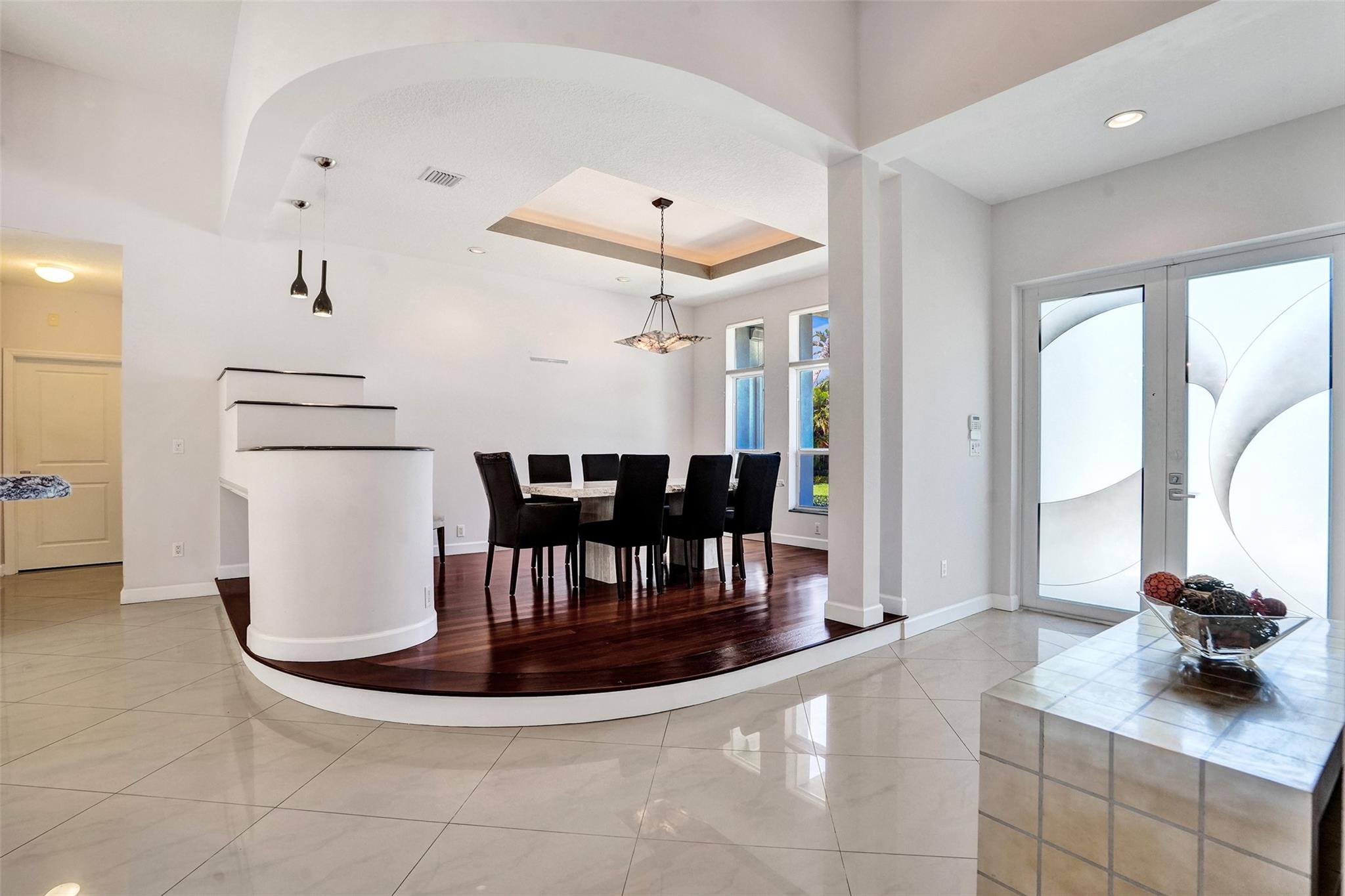 300 NW 21st Ct