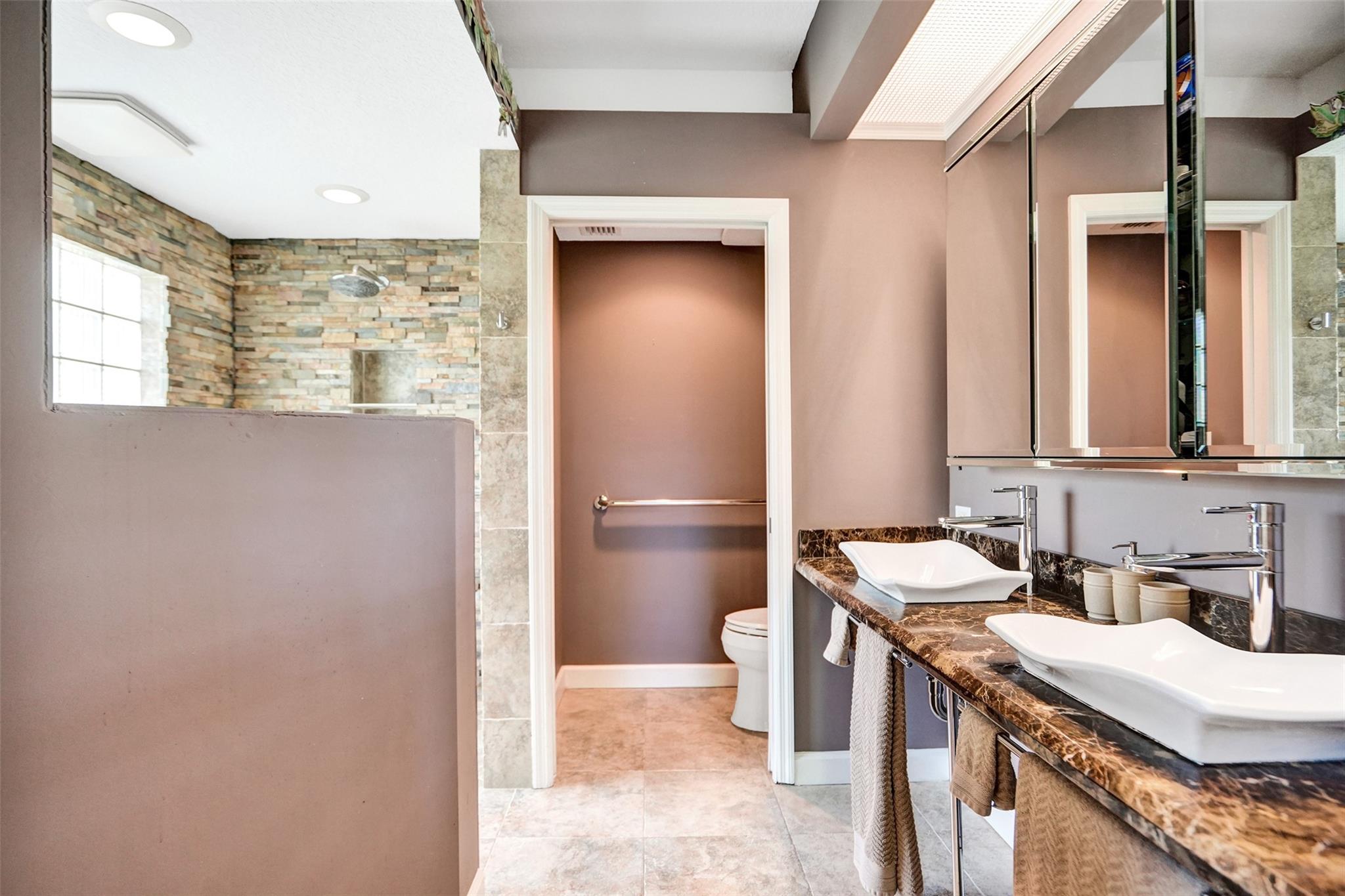 Hillbrook 30-4 B - Residential