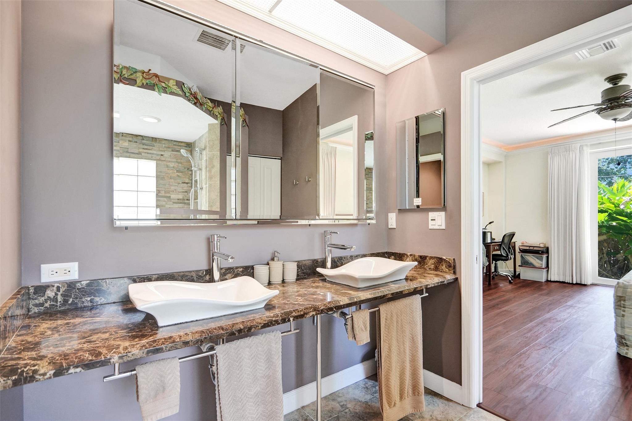 Hillbrook 30-4 B - Residential