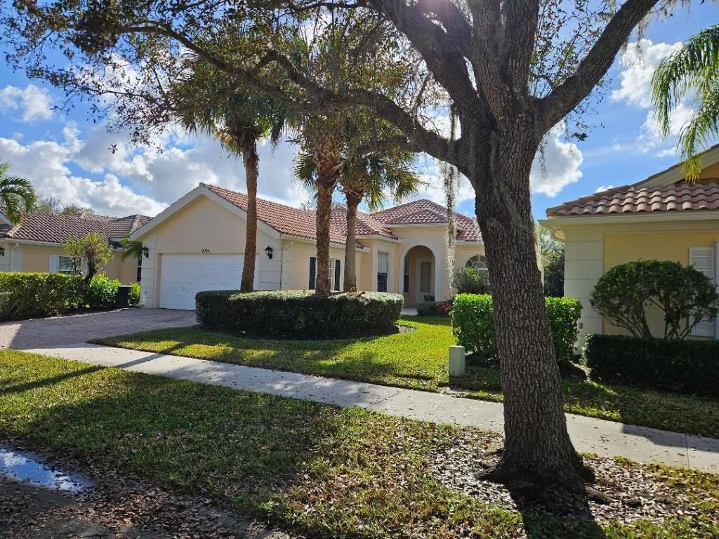 Photo of 8984 SE Hawks Nest Court, Hobe Sound, FL 33455 (MLS # R11150583)